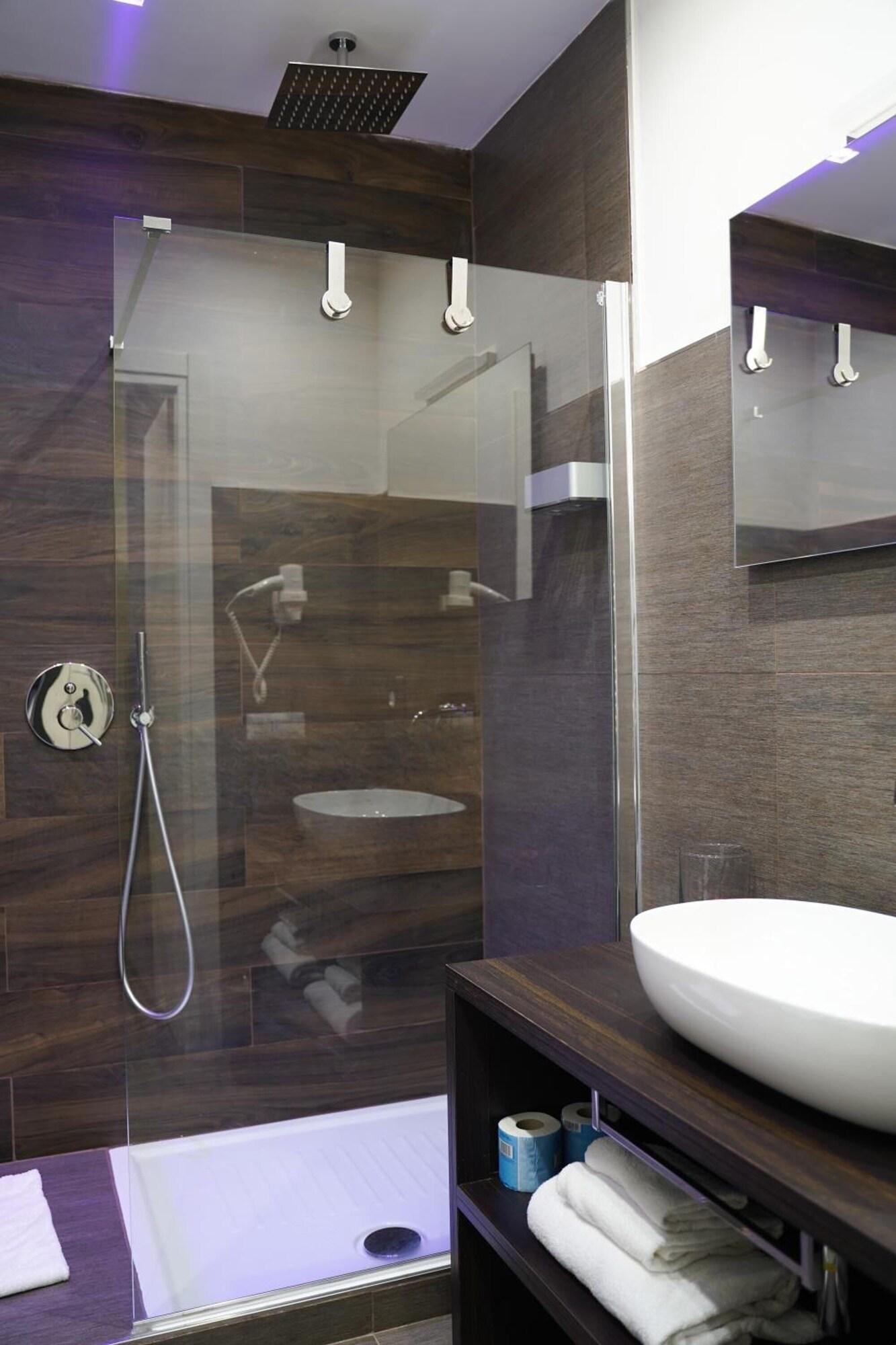 Double Single Superior with Double Bed