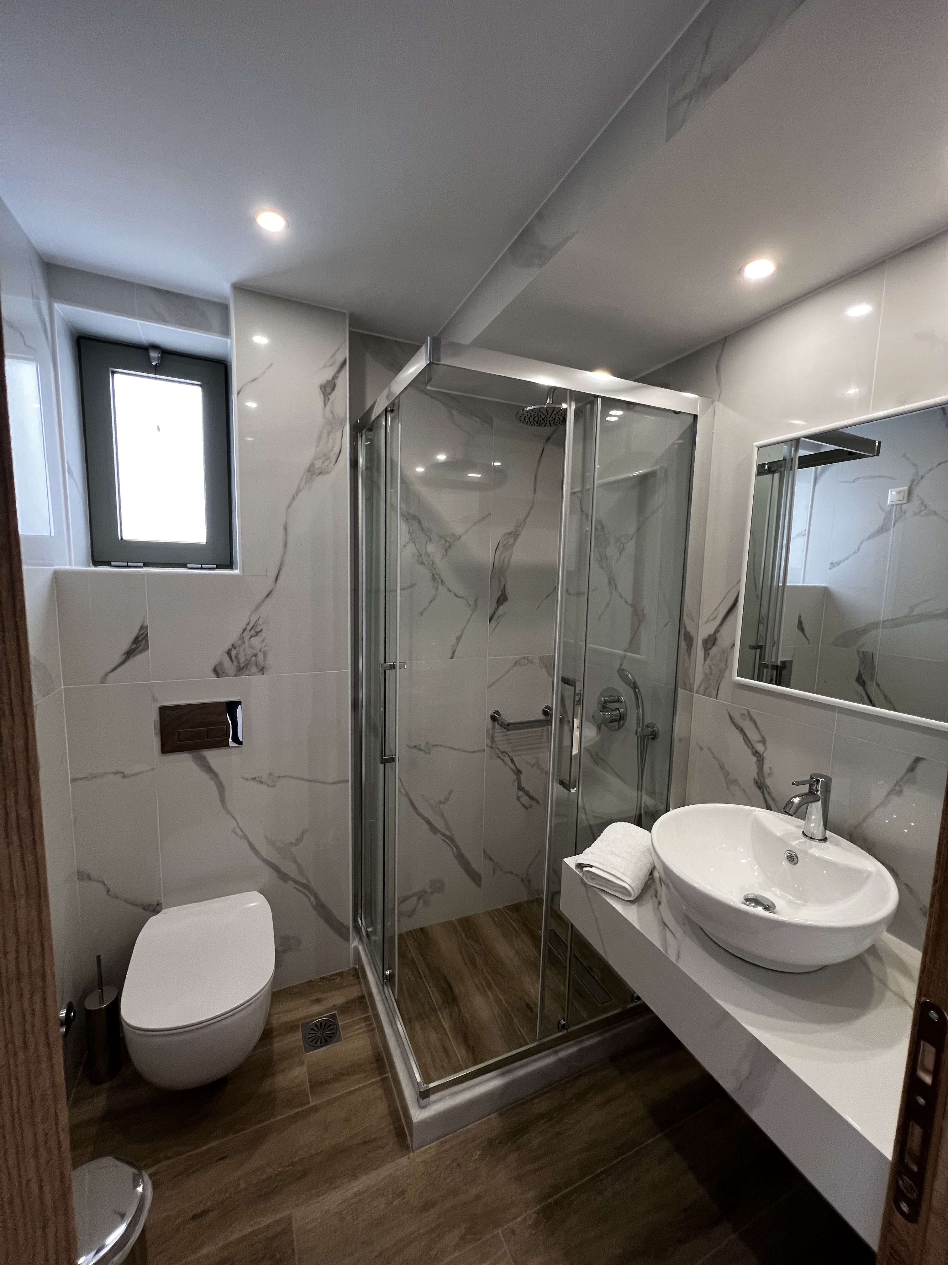 Apartment Capacity 4