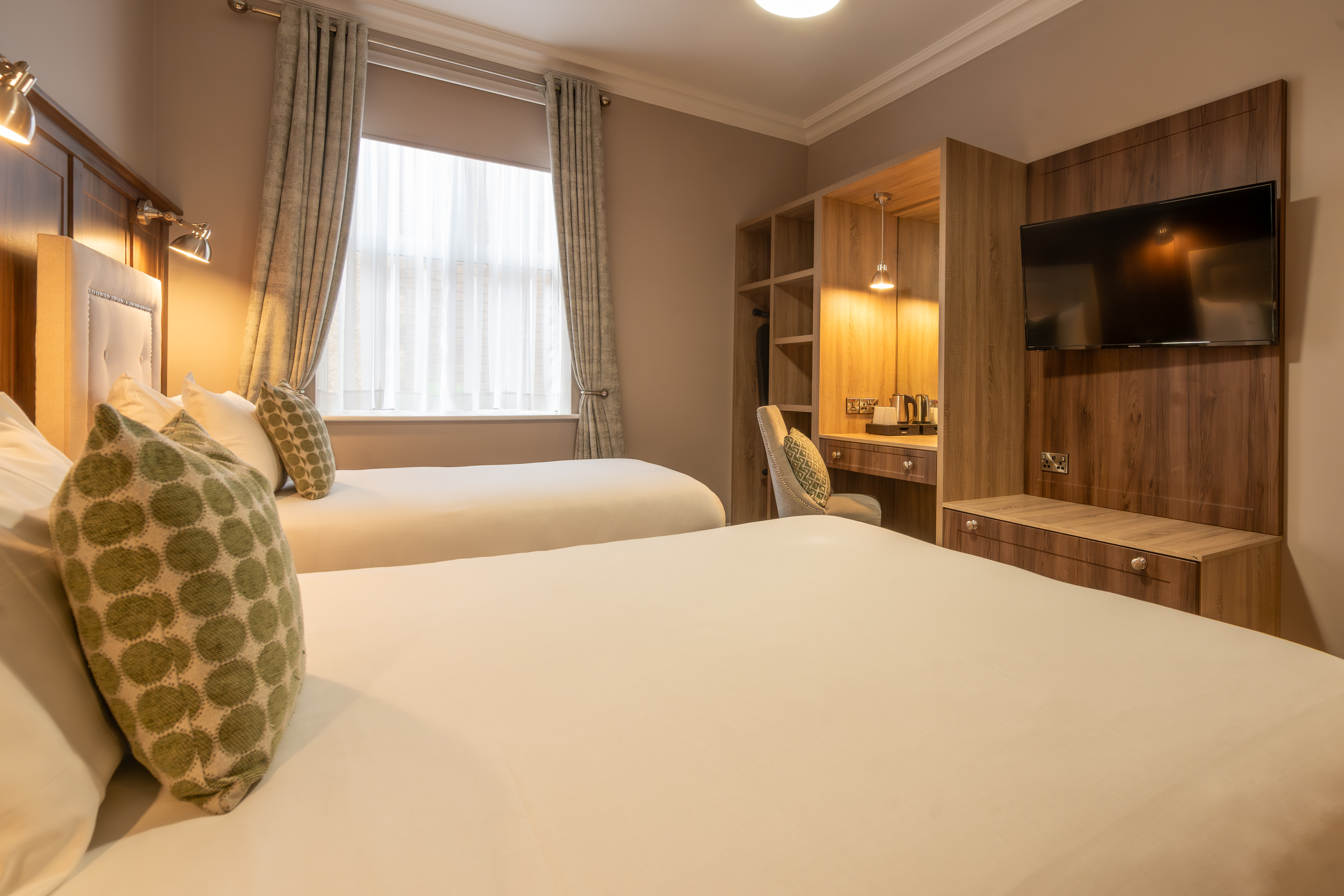 Double or Twin Executive