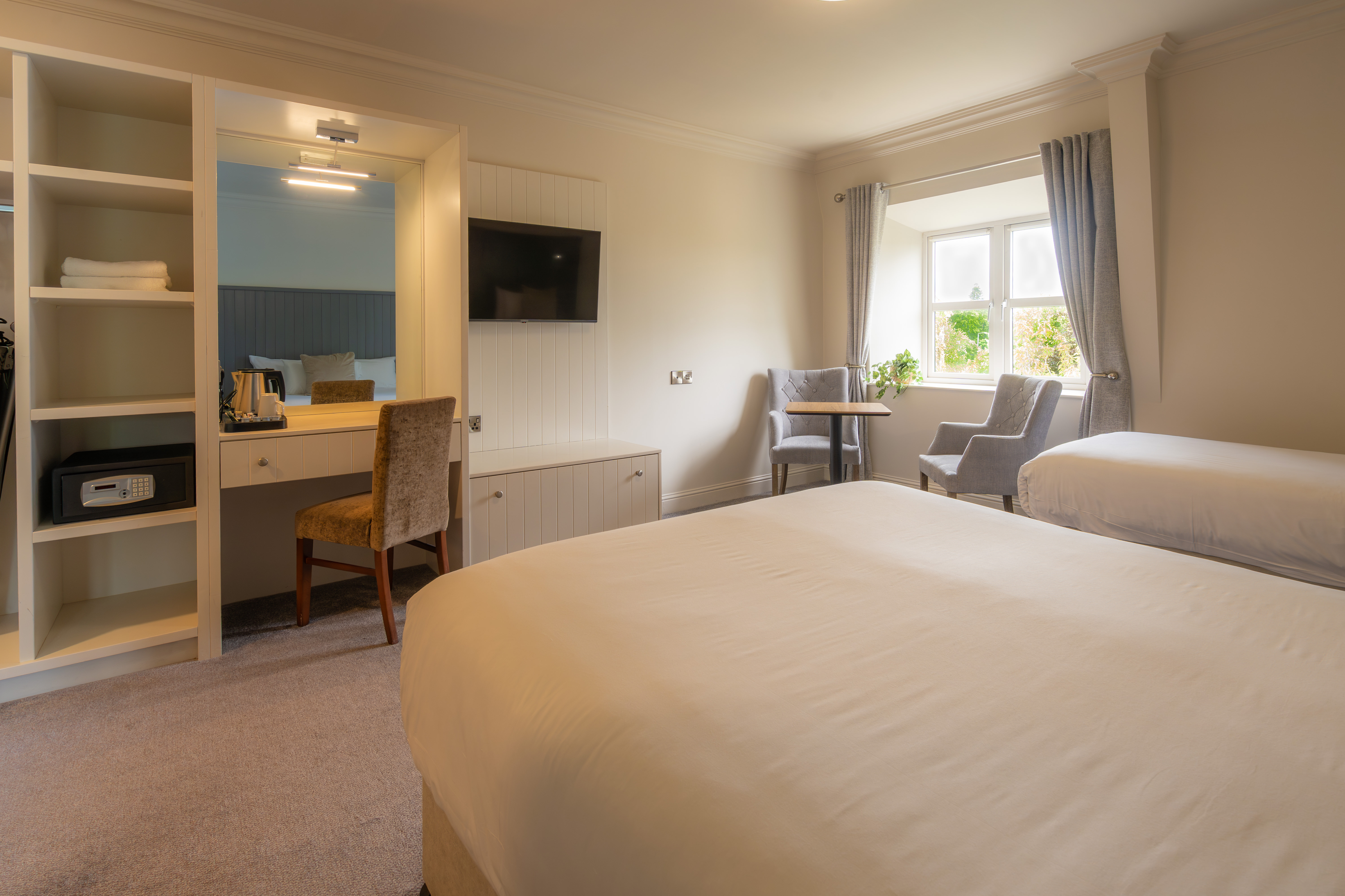 Double or Twin Superior