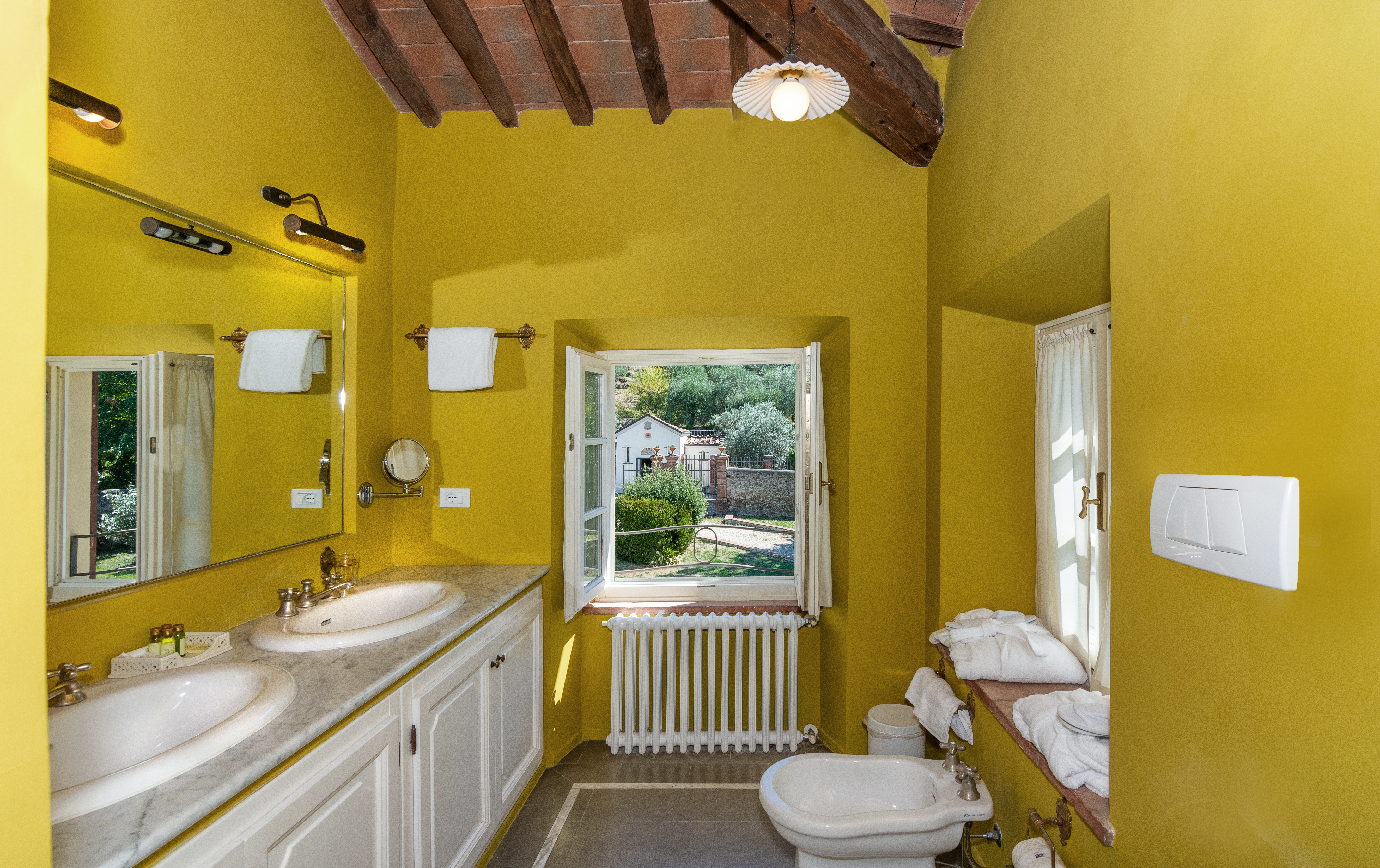 Double or Twin Deluxe