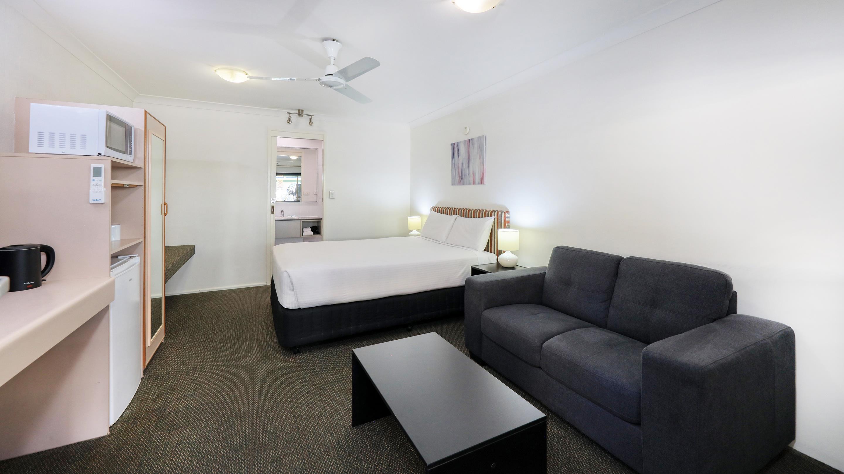 Double Queen Bed Non Smoking