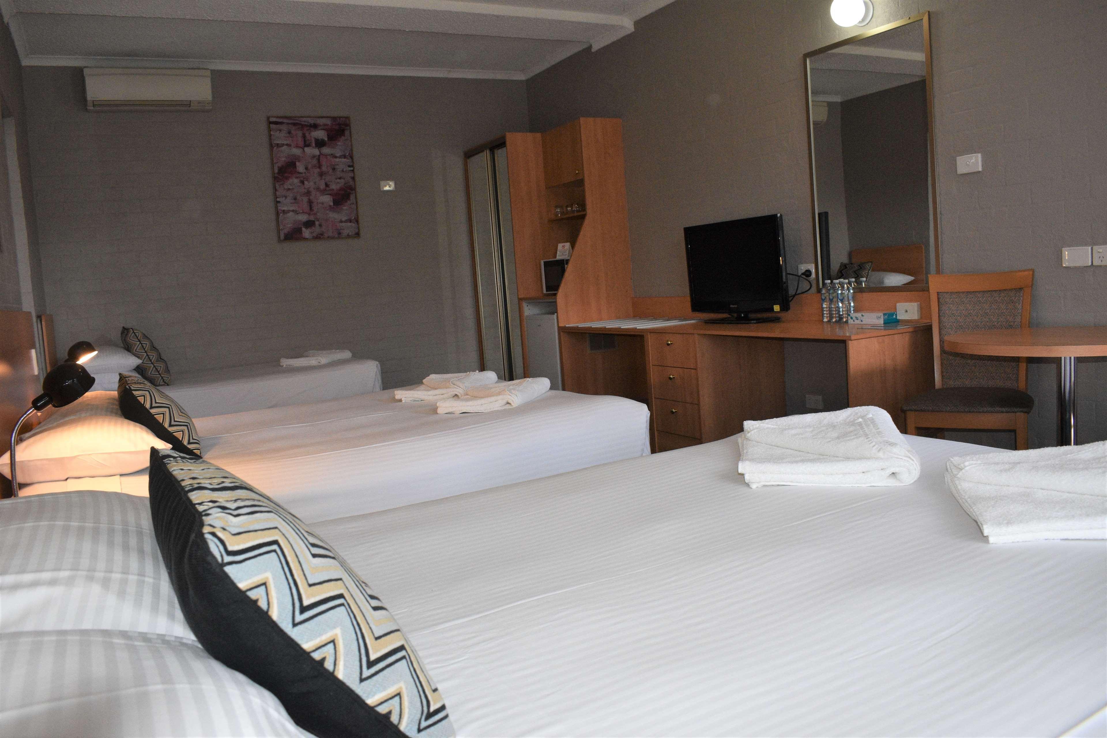 Family Room Two Queen Beds