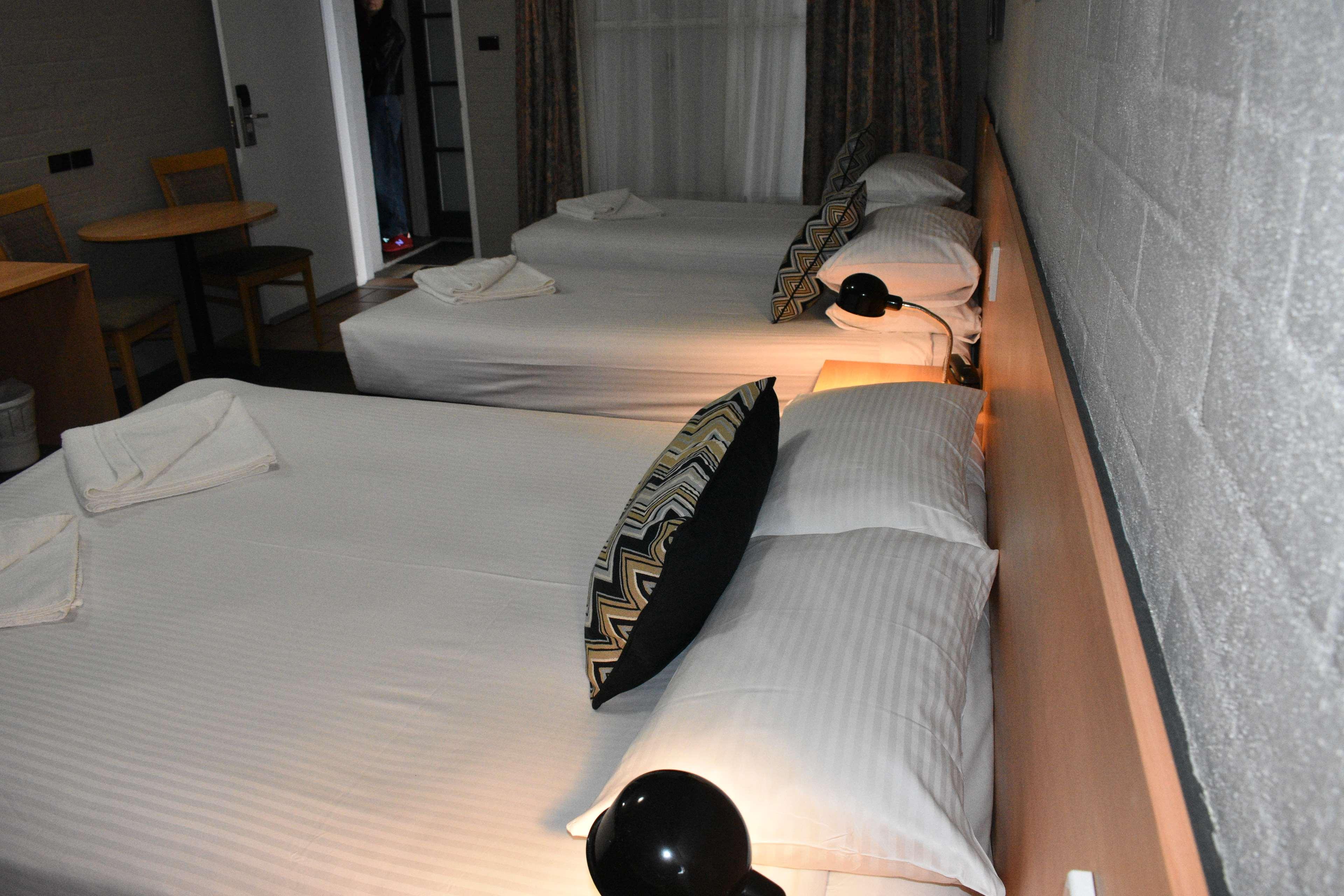 Family Room Capacity 5