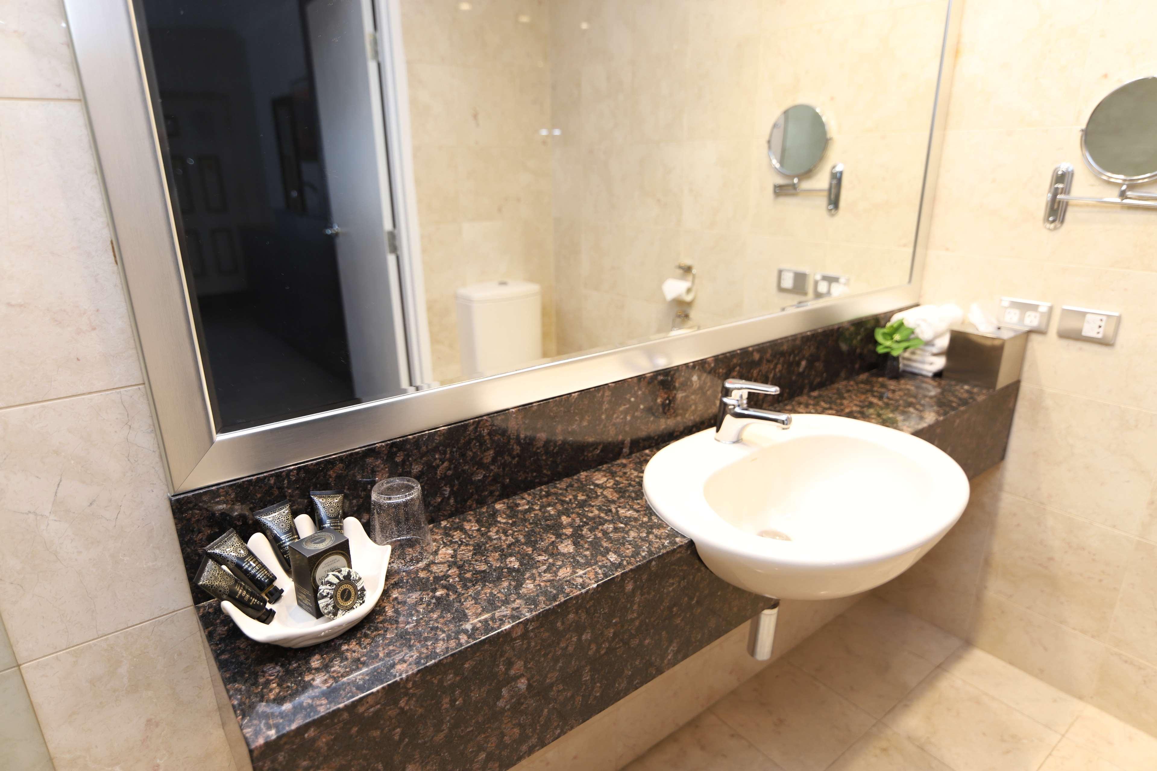 Double King Bed Non Smoking