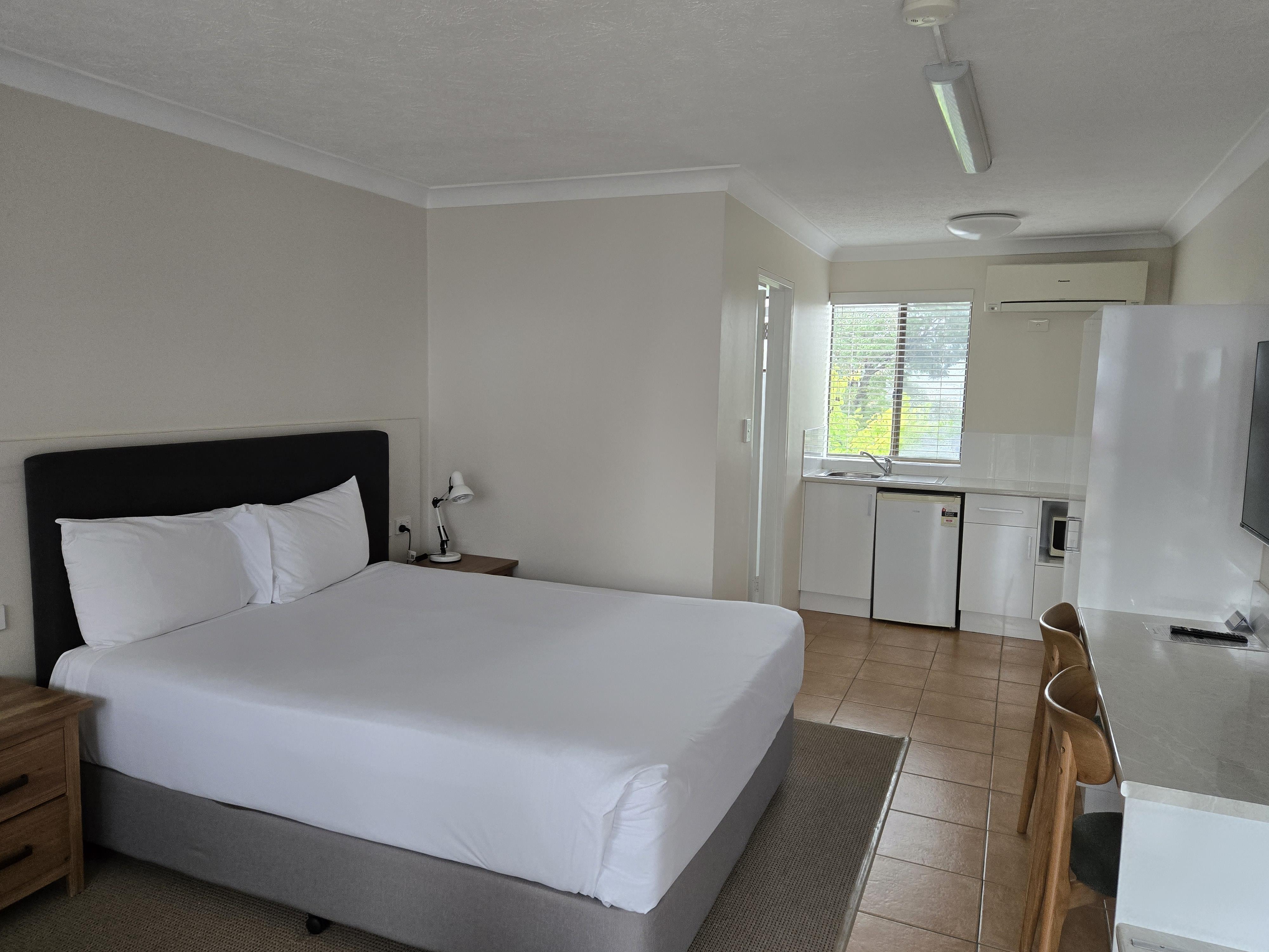 Double Queen Bed Non Smoking