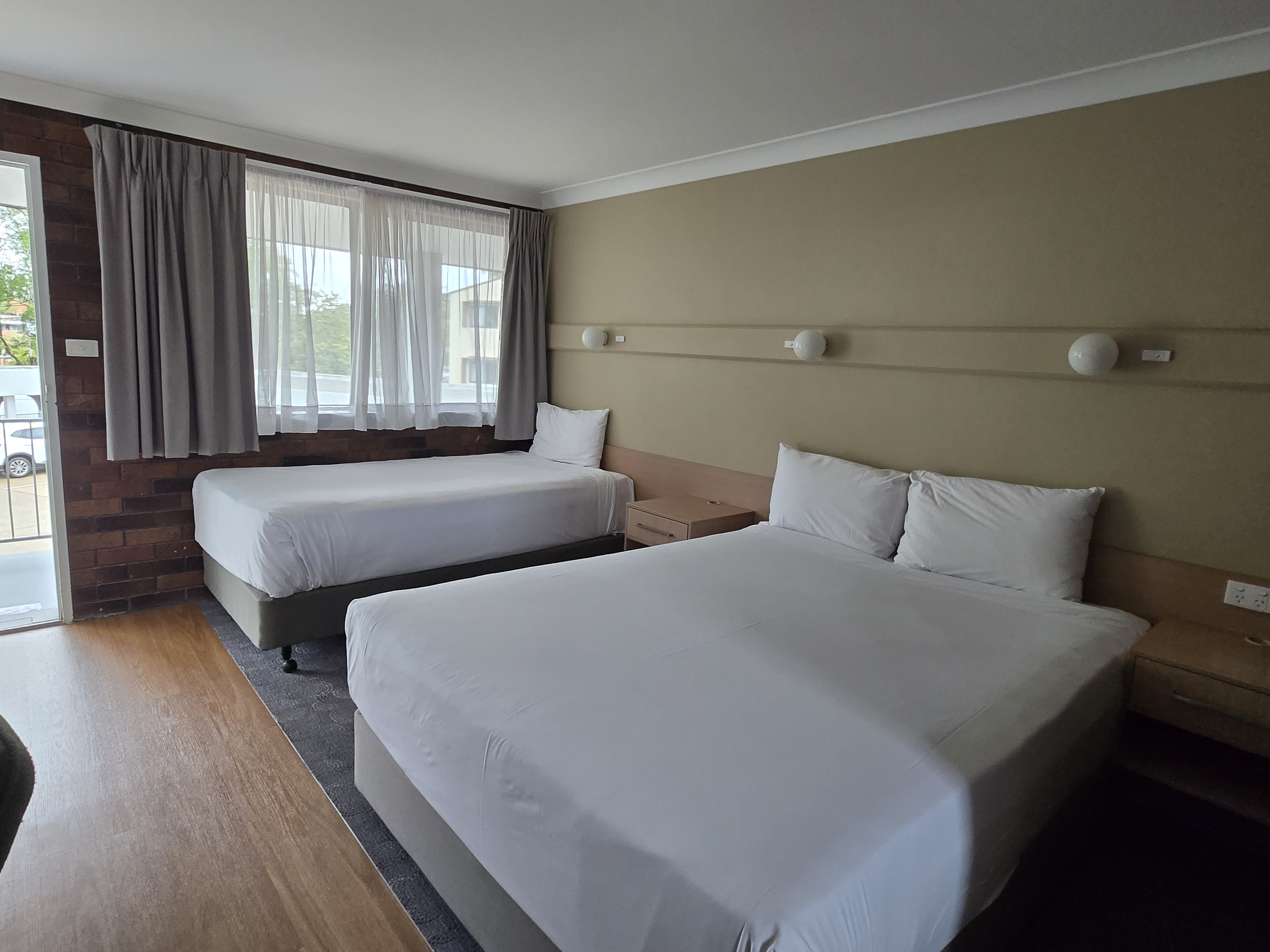 Suite Capacity 4 One Bedroom