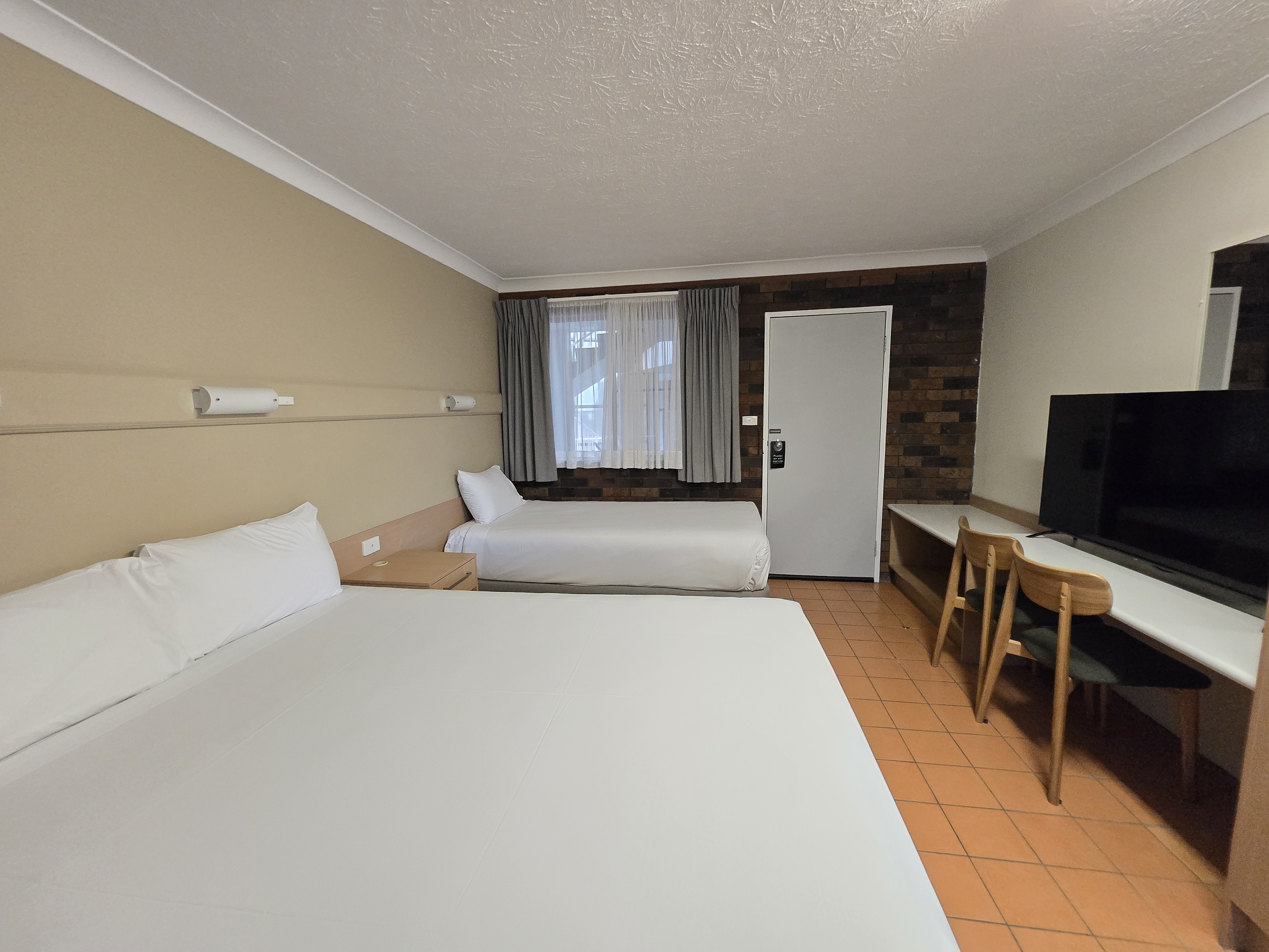 Suite Capacity 4 One Bedroom