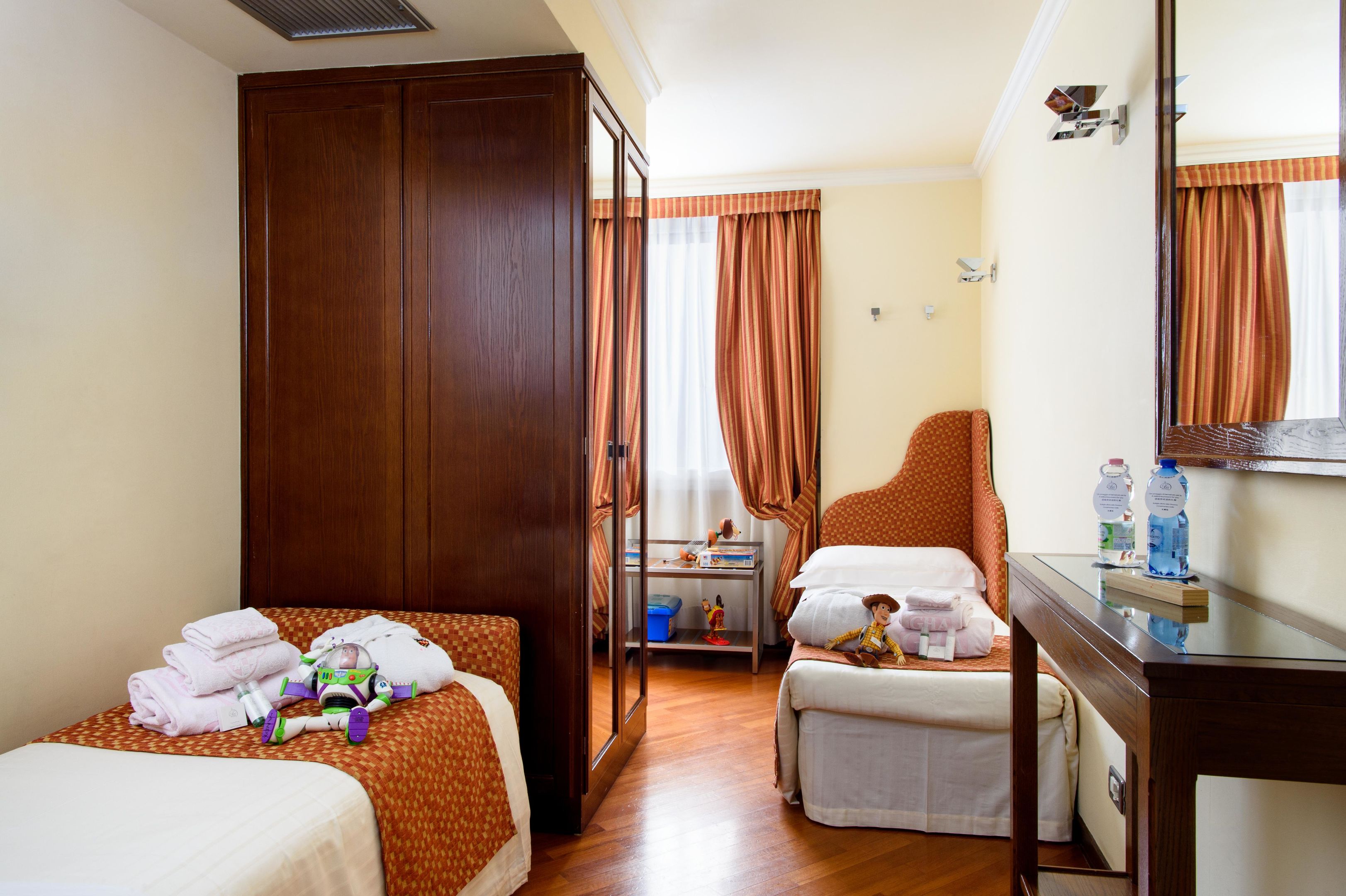 Family Room Superior