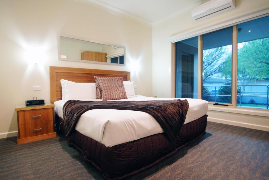 Apartment One Bedroom One Bathroom