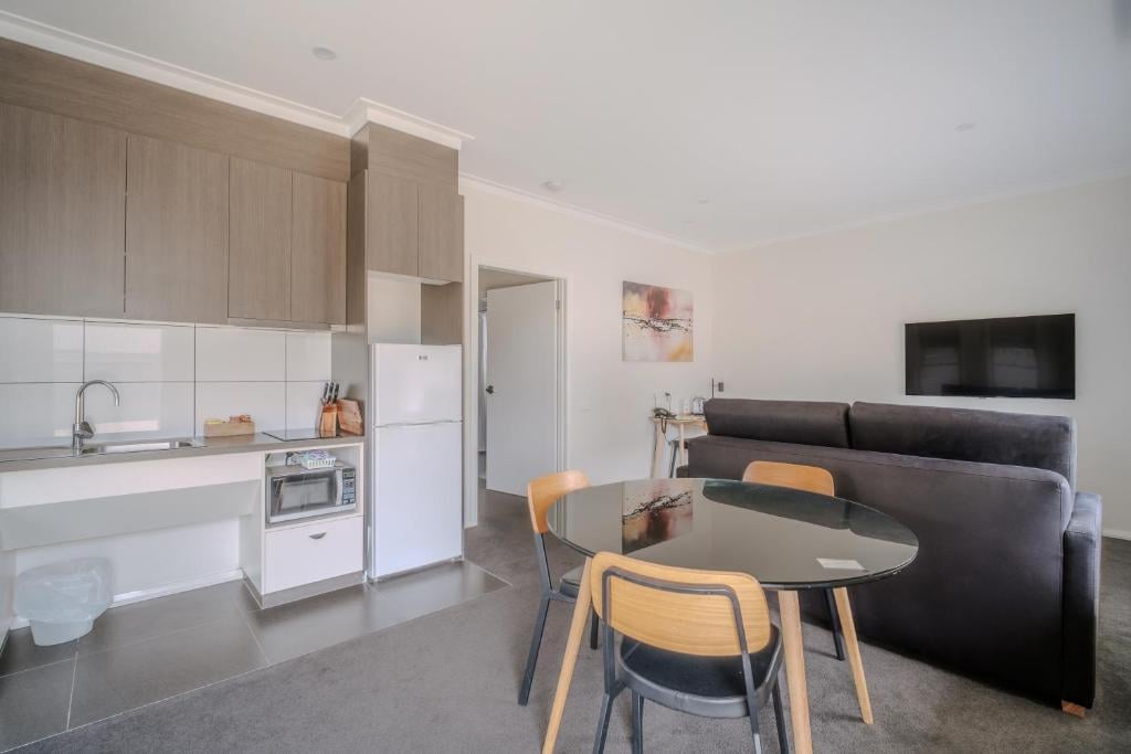 Apartment One Bedroom One Bathroom