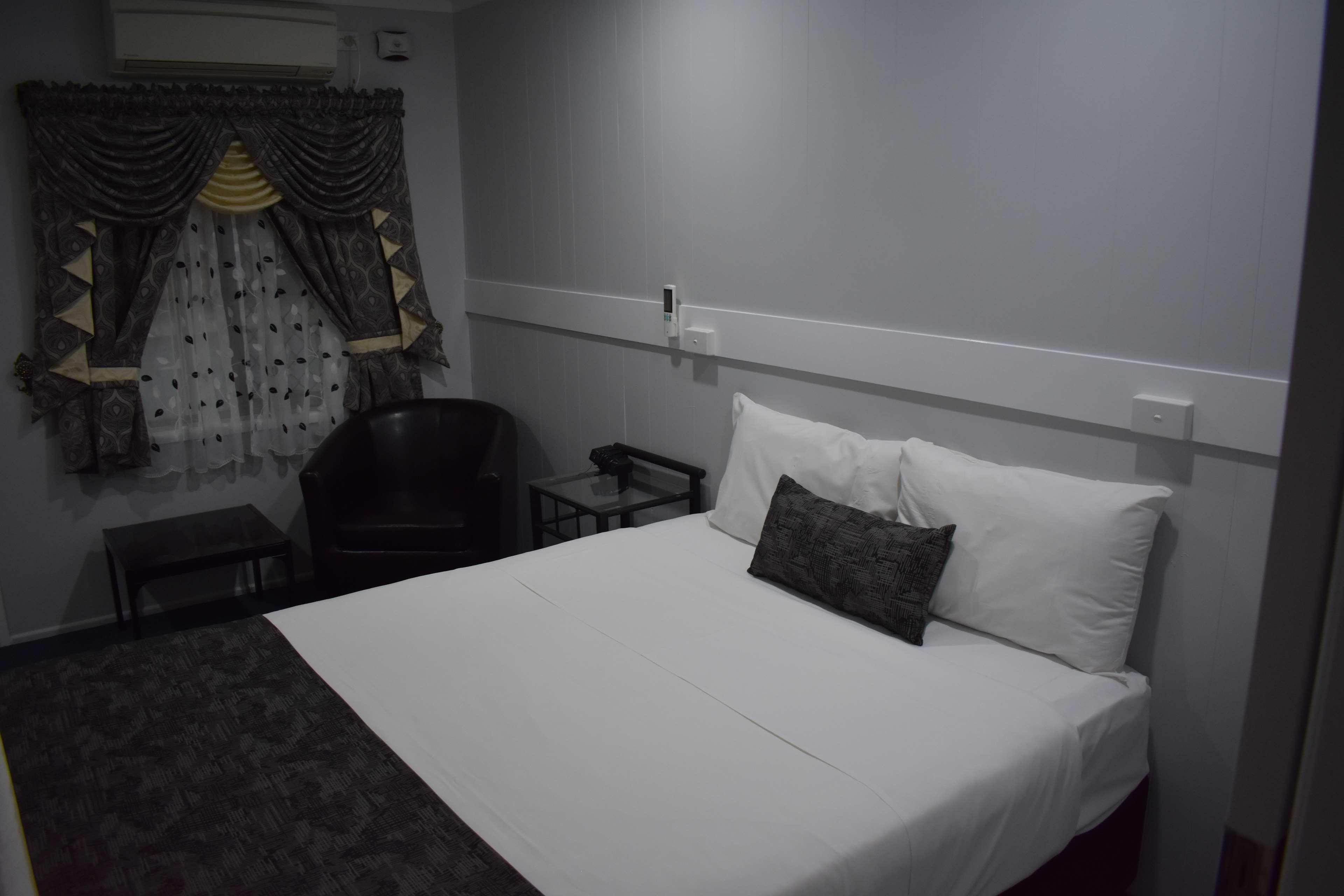 Double Queen Bed Non Smoking