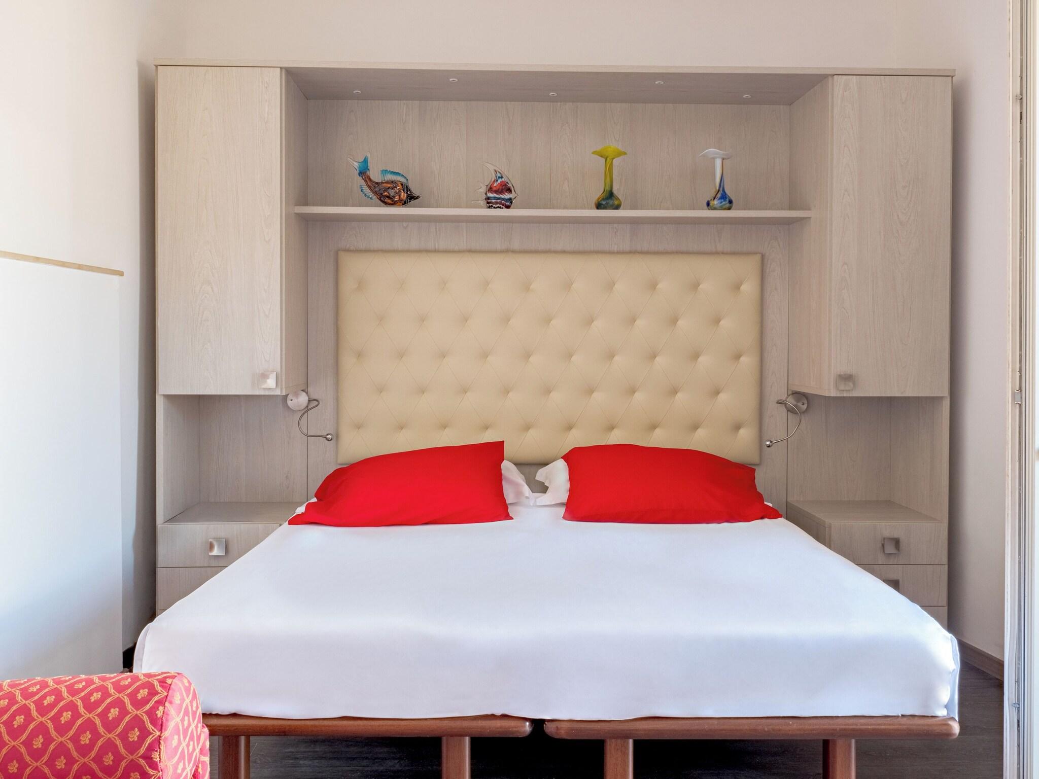 Quadruple King Bed One Bedroom 