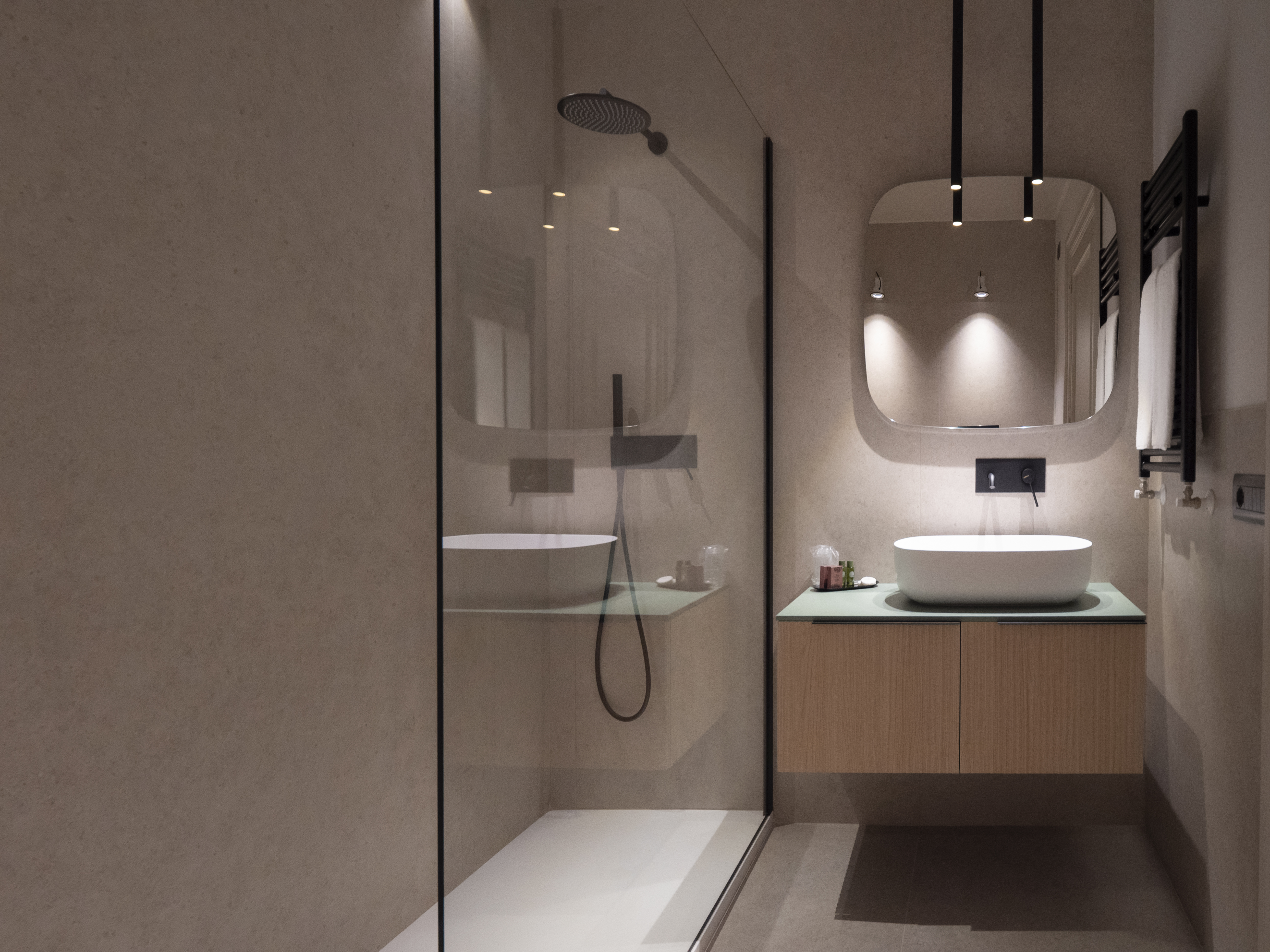 Double or Twin Standard