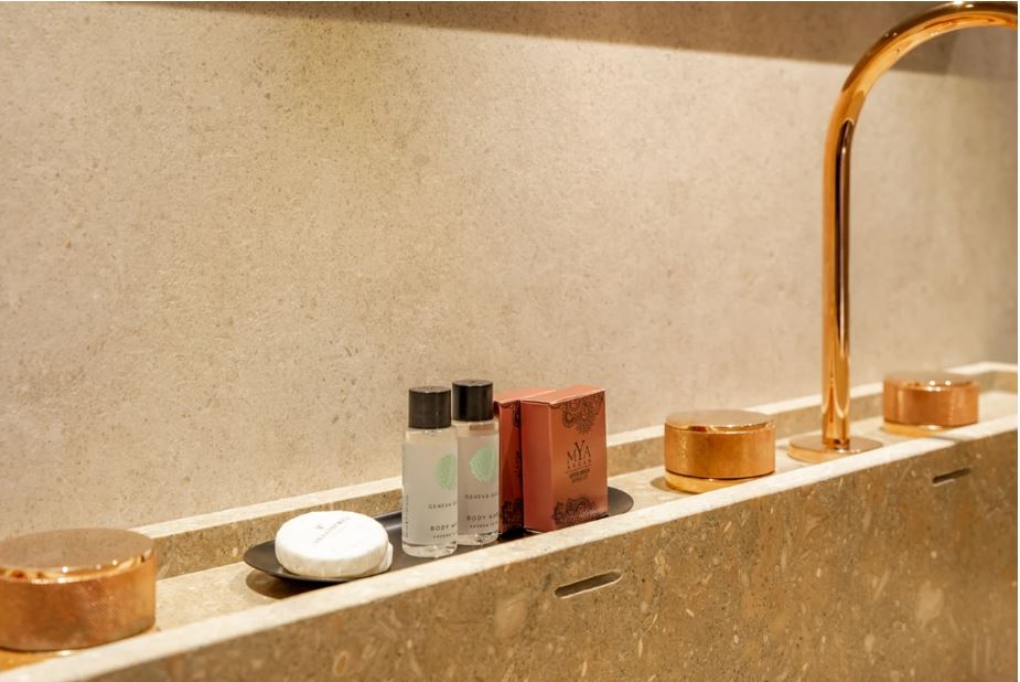 Suite King Bed with Jacuzzi