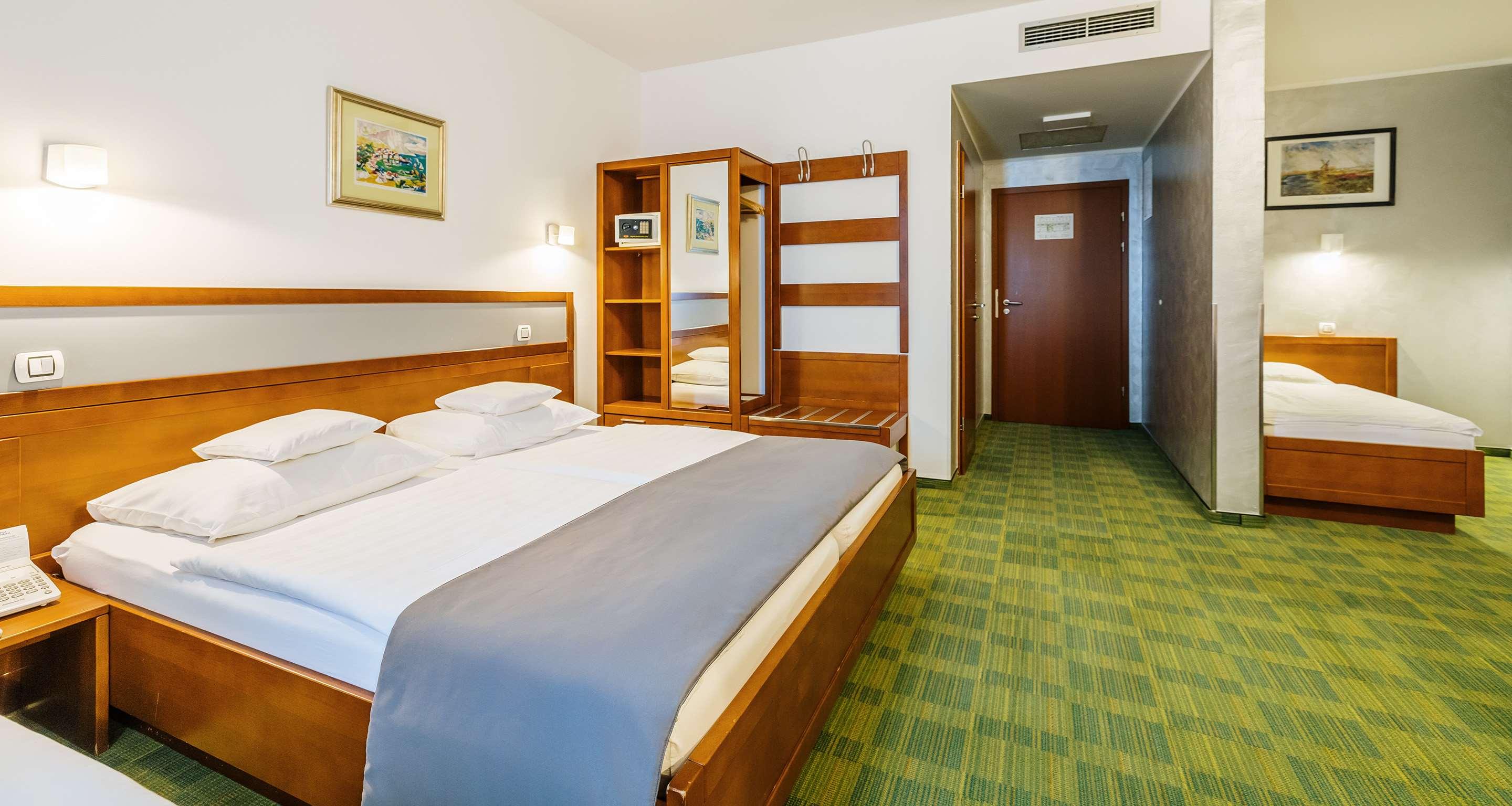 Family Room Standard