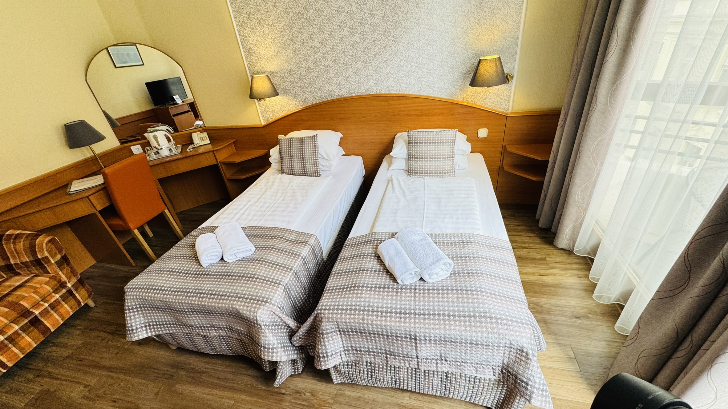 Twin Deluxe with Balcony