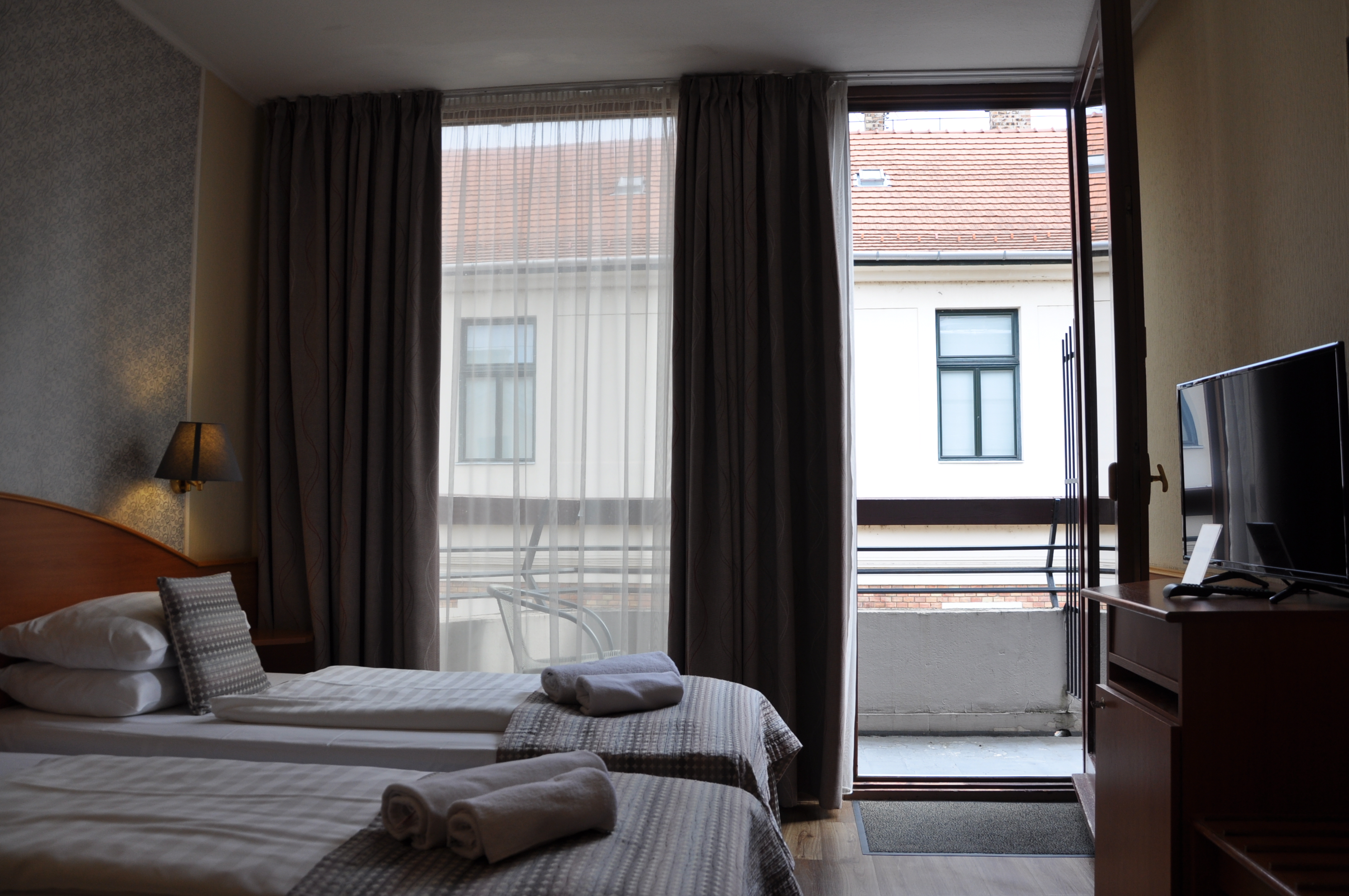 Twin Deluxe with Balcony