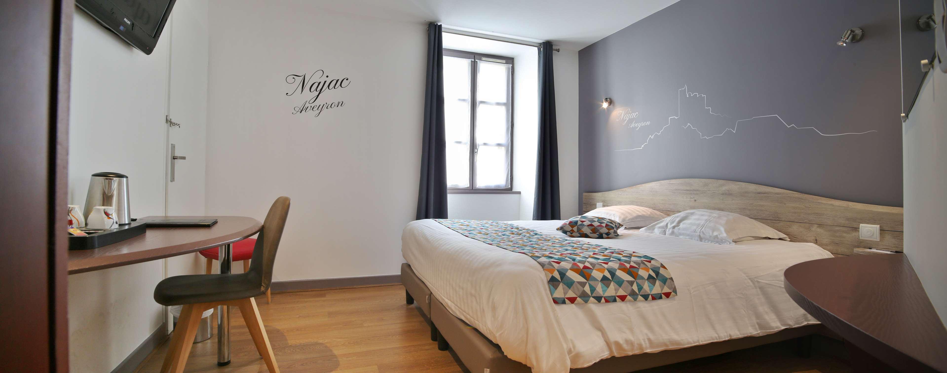 Double Queen Size Bed