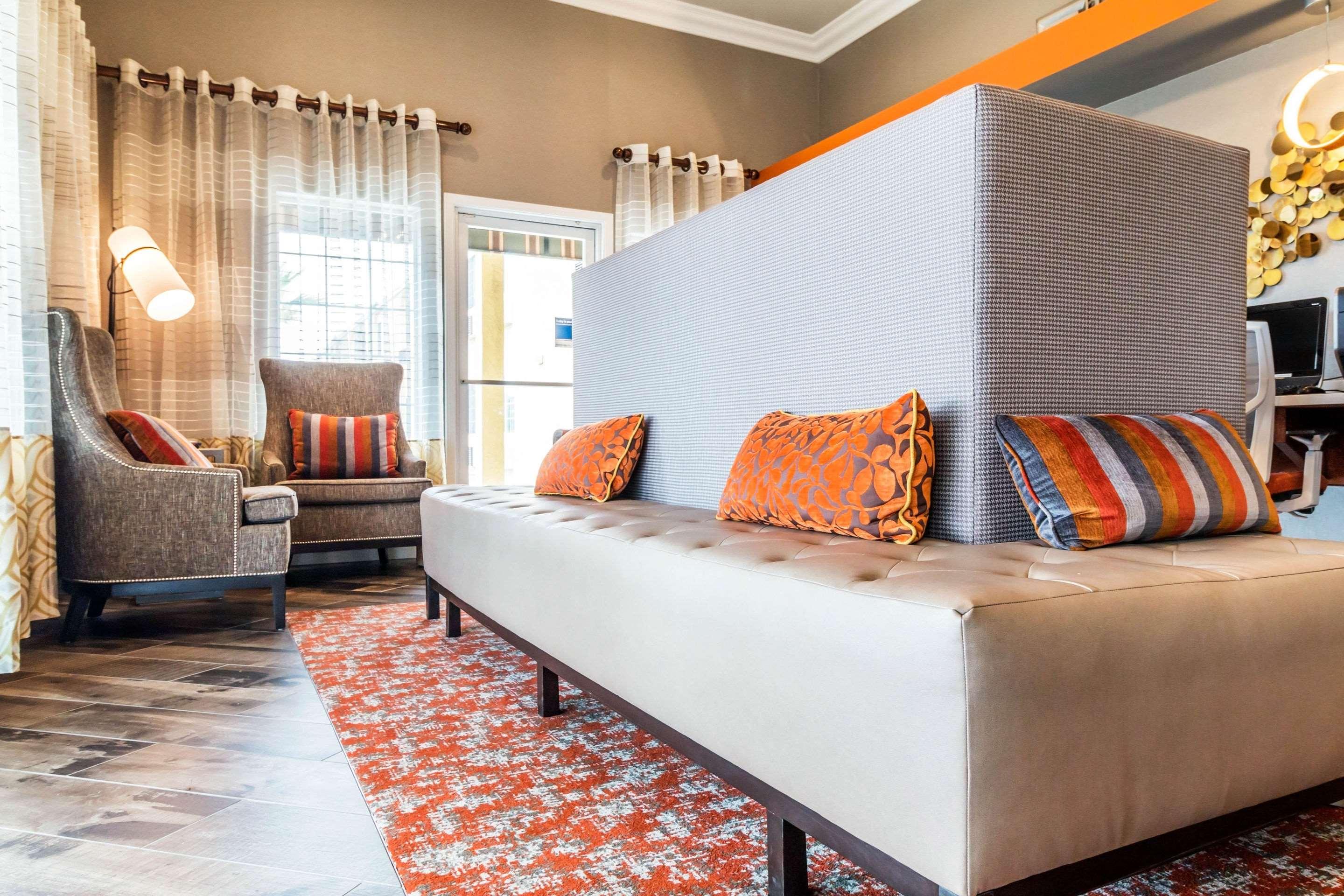 Double King Bed Non Smoking