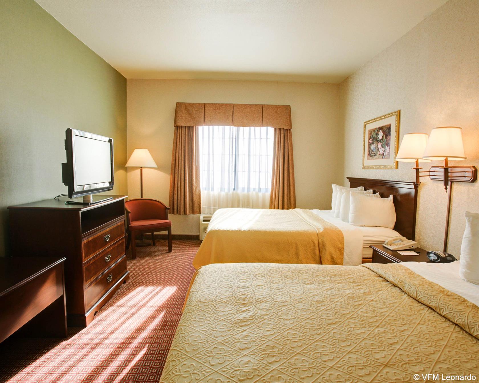 Suite Two Double Beds Non Smoking