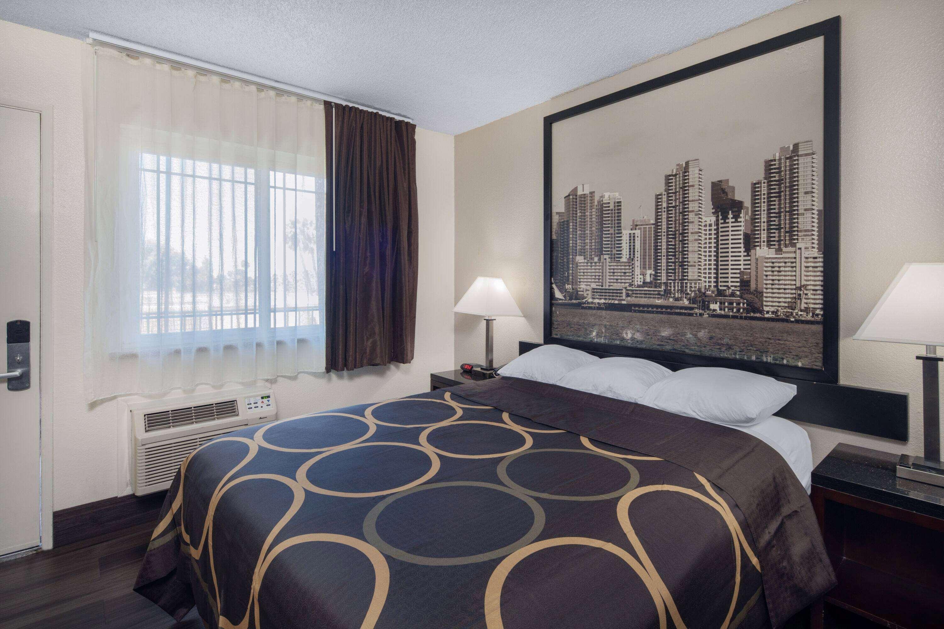 Double Queen Size Bed