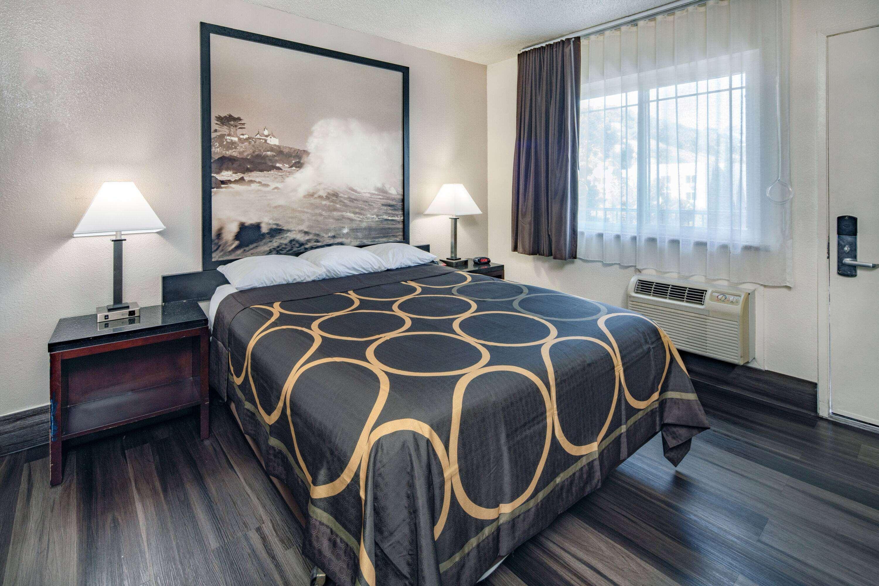 Double Queen Size Bed