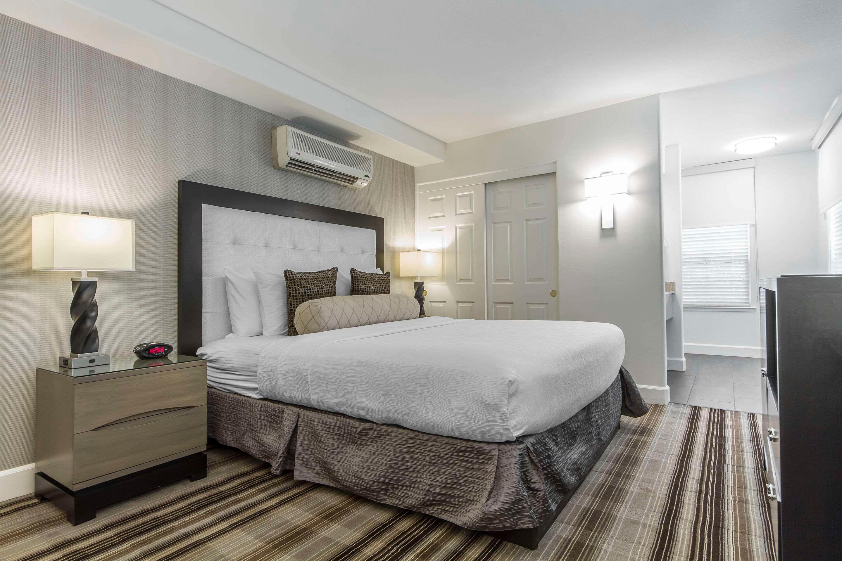 Double Queen Size Bed