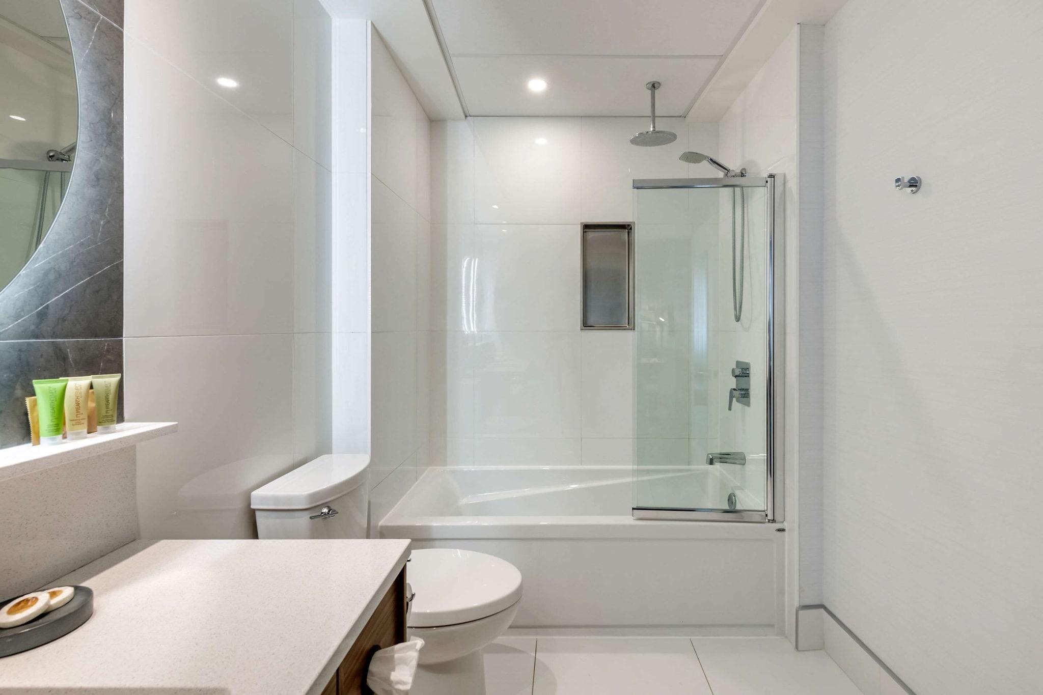 Double King Bed Non Smoking