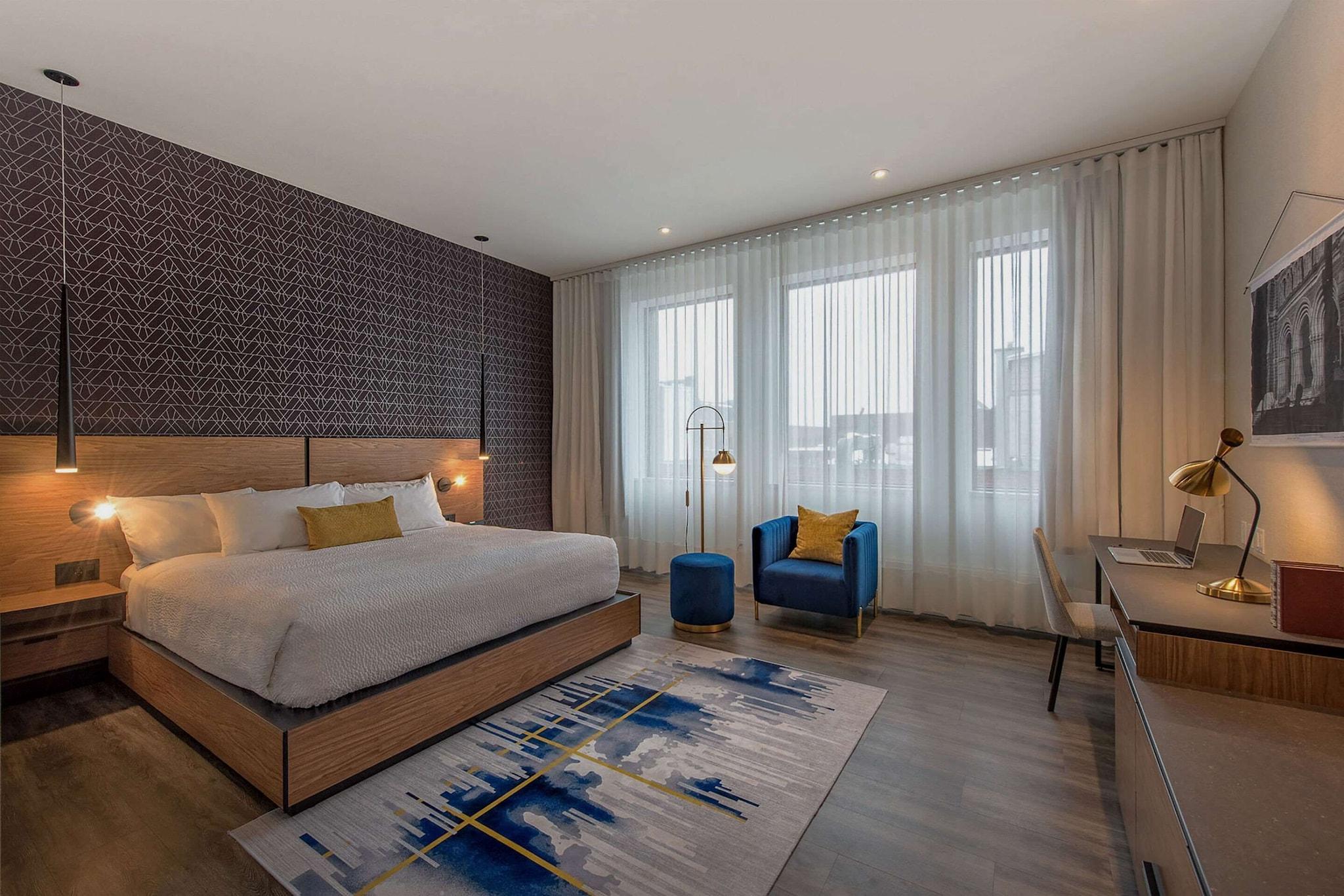 Double King Bed Non Smoking