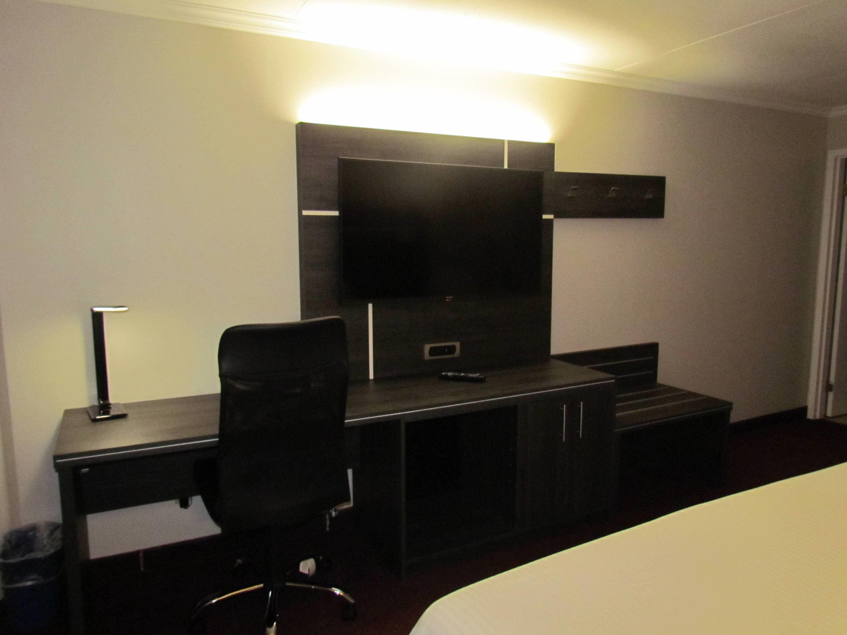 Double King Bed Non Smoking