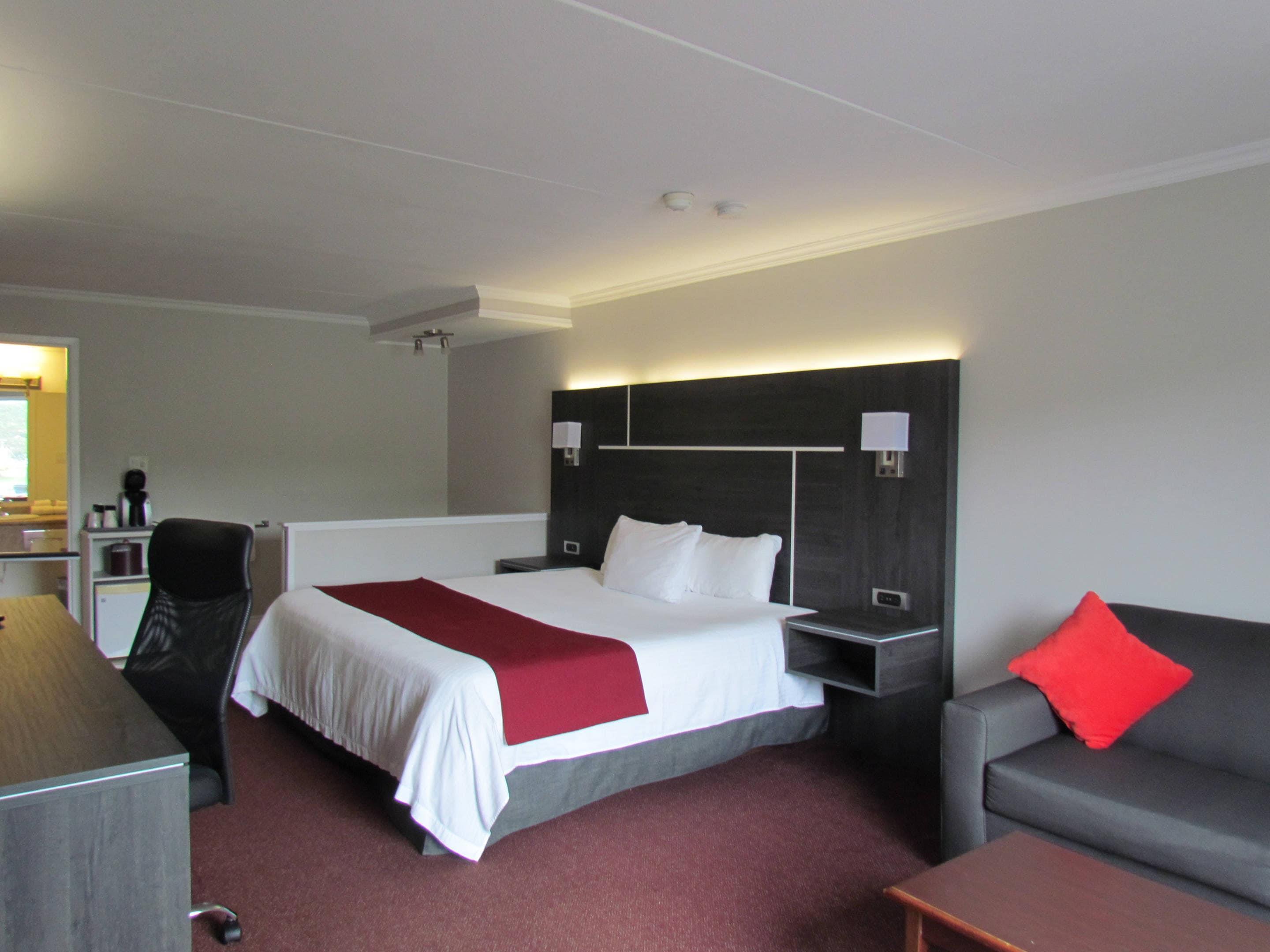 Double King Bed Non Smoking