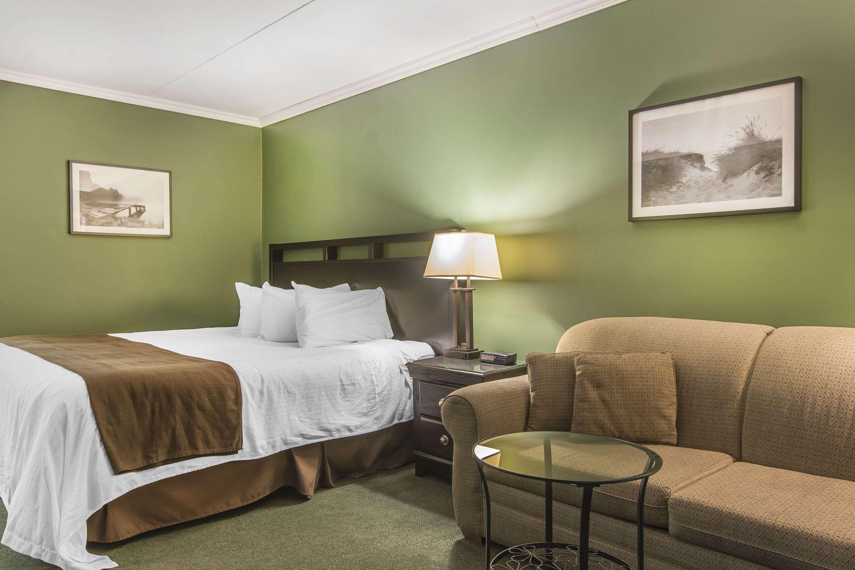 Double King Bed Non Smoking