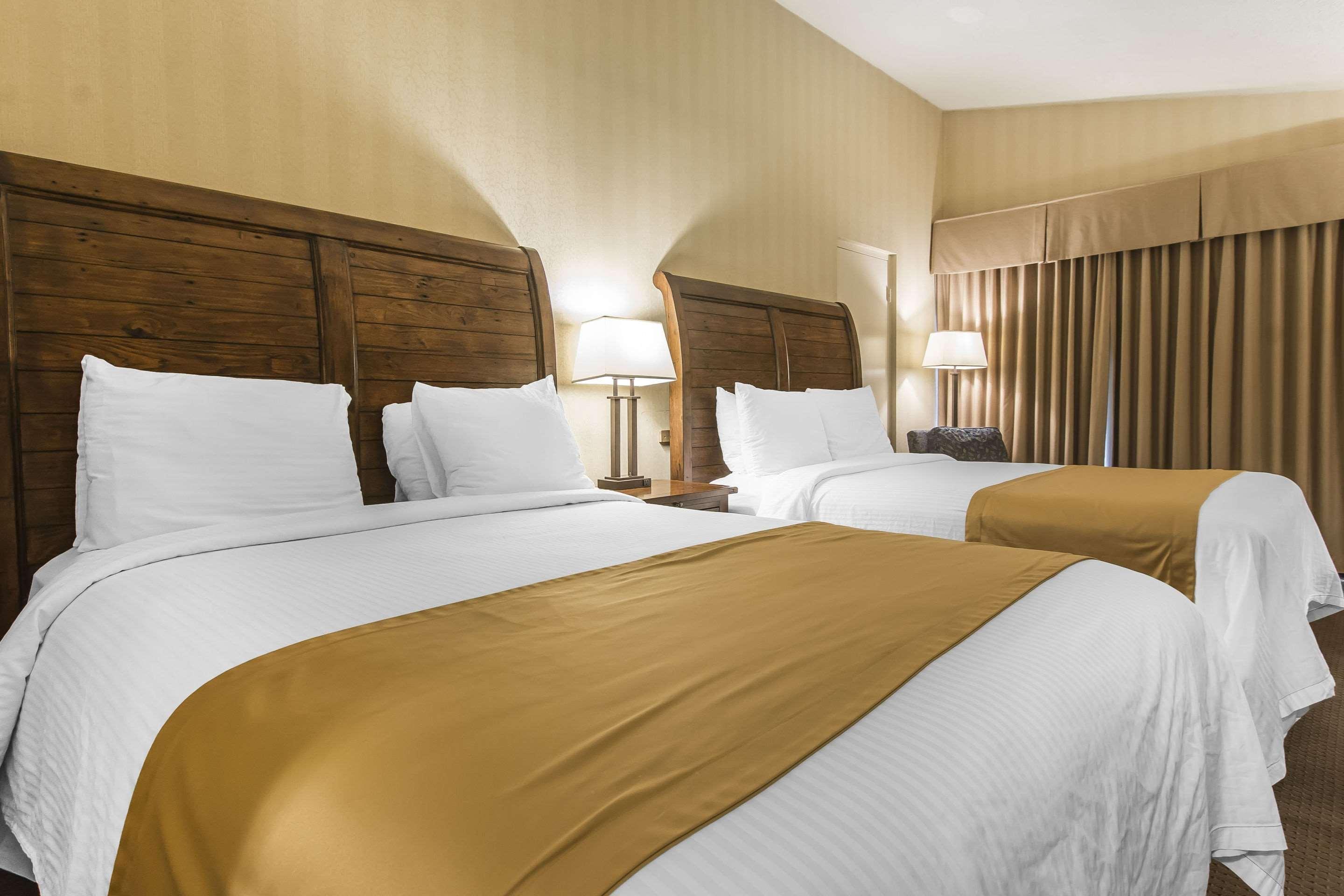 Double Two Double Beds Non Smoking