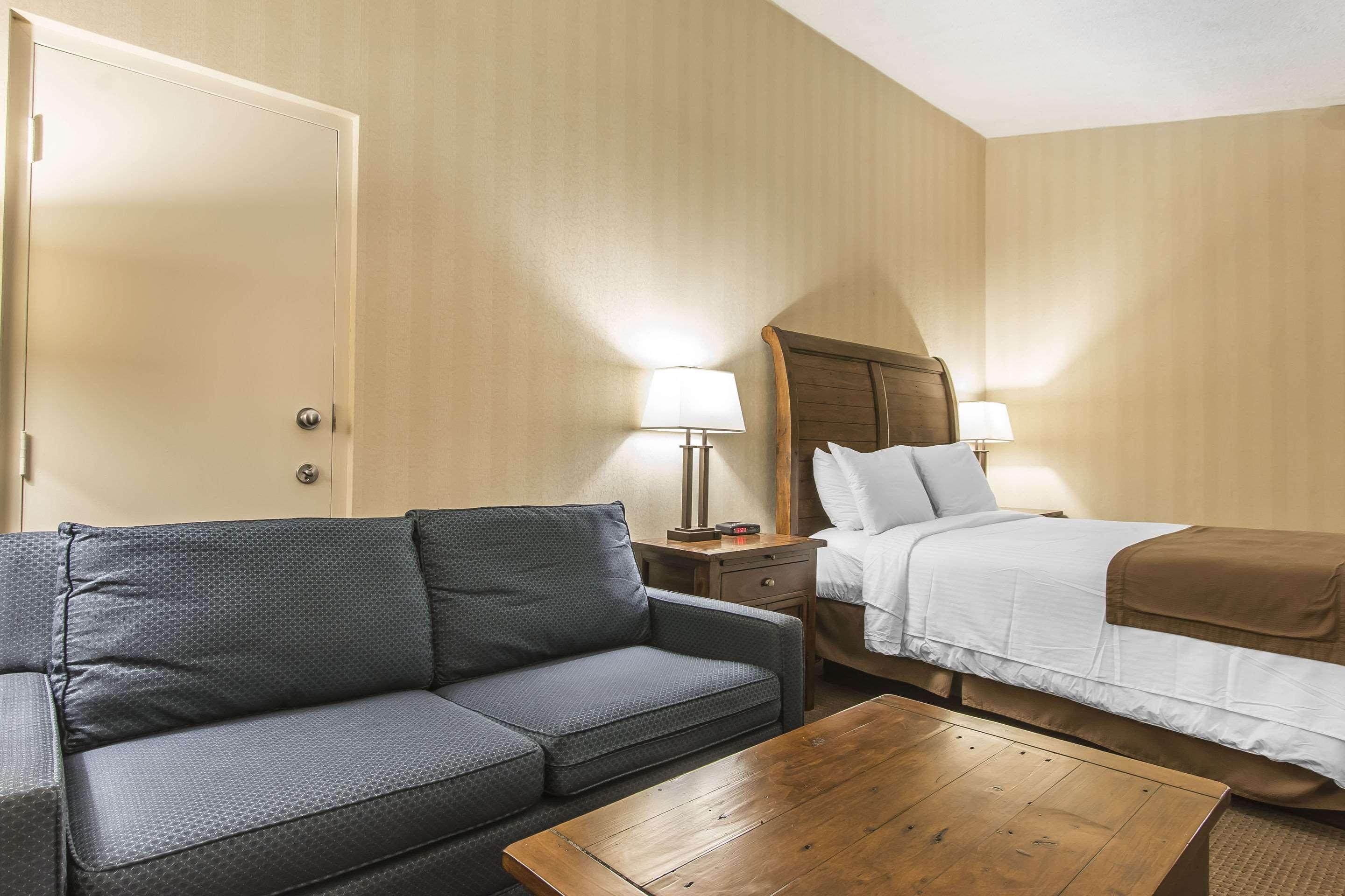 Double Queen Size Bed