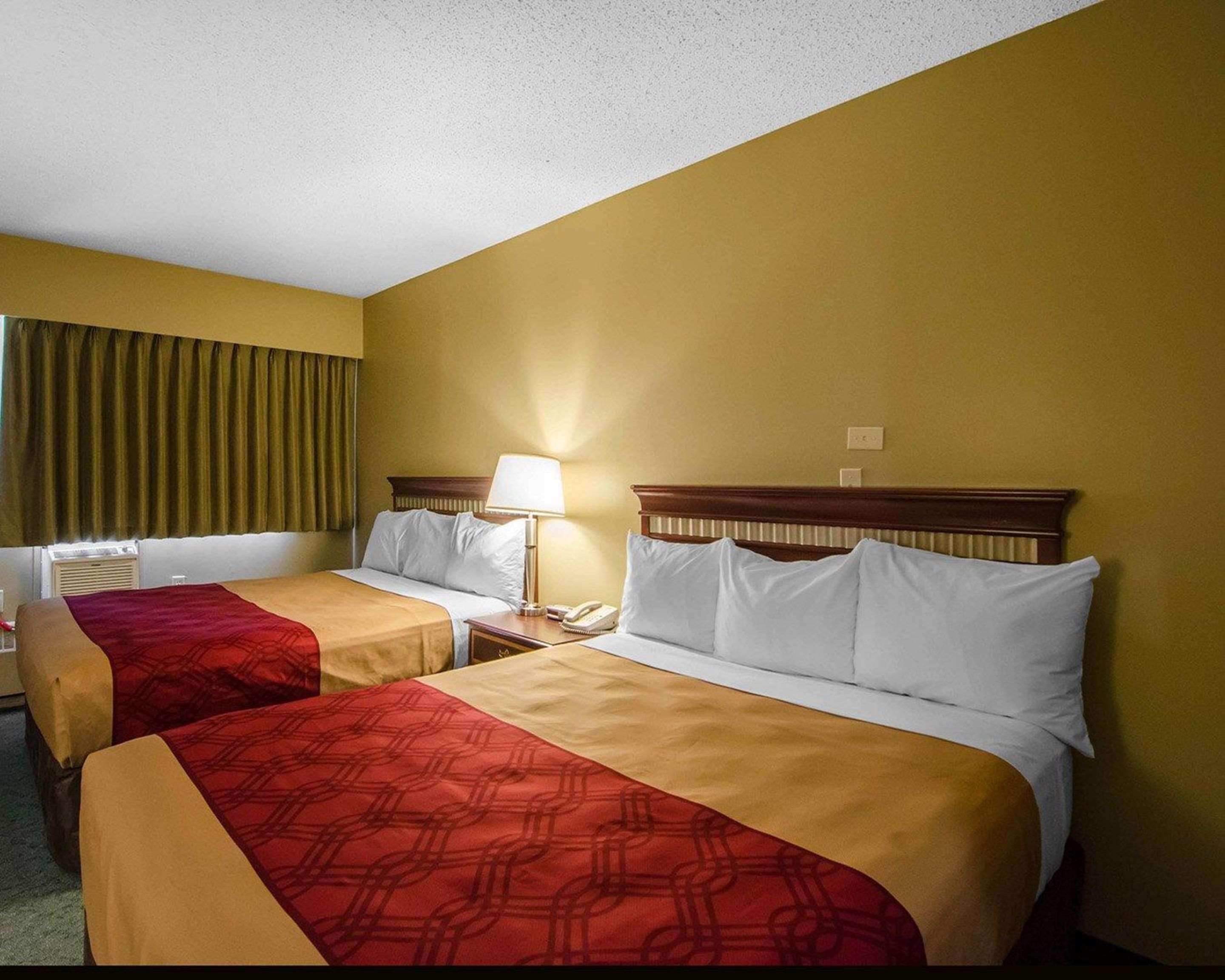 Double Two Queen Beds Non Smoking