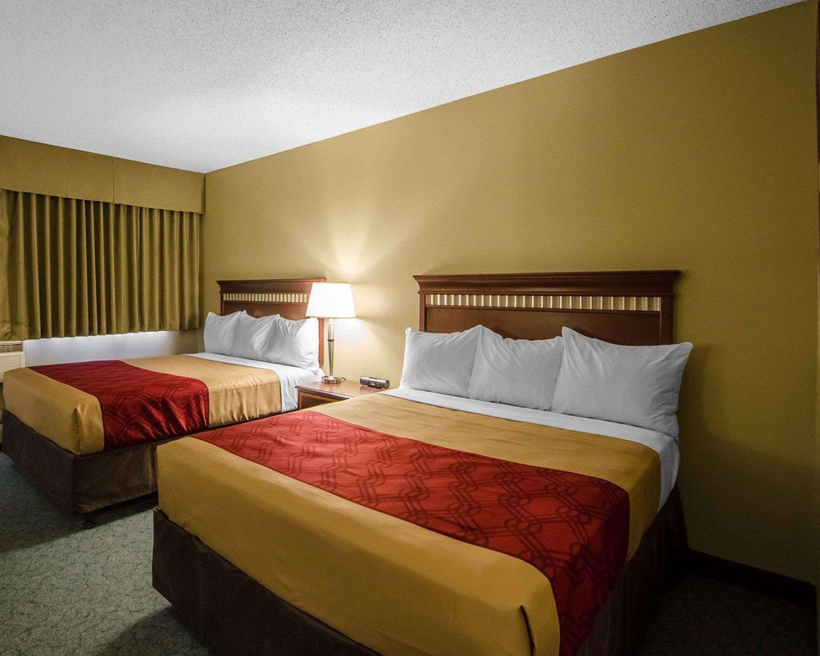 Double Two Queen Beds Non Smoking