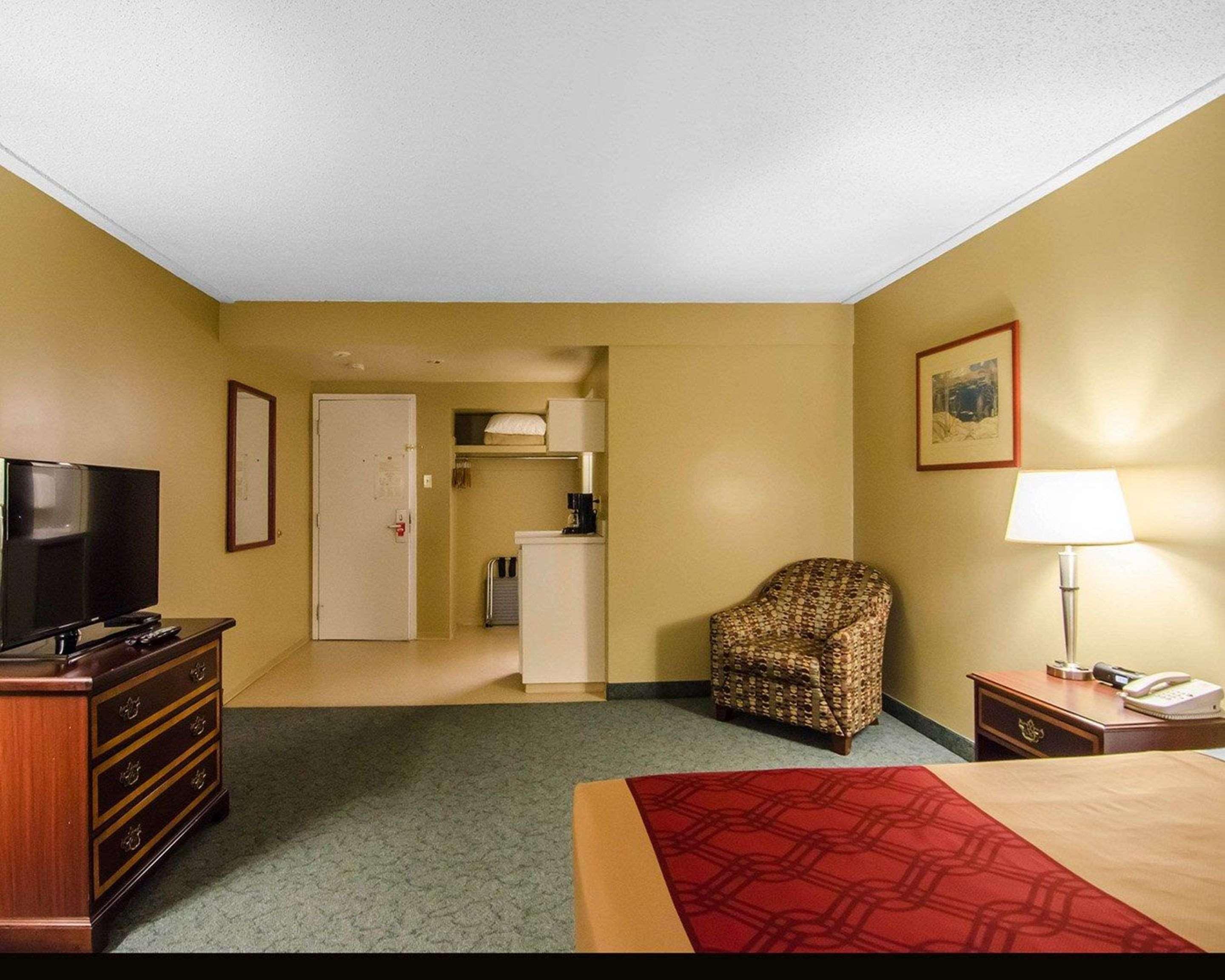 Double Queen Bed Non Smoking