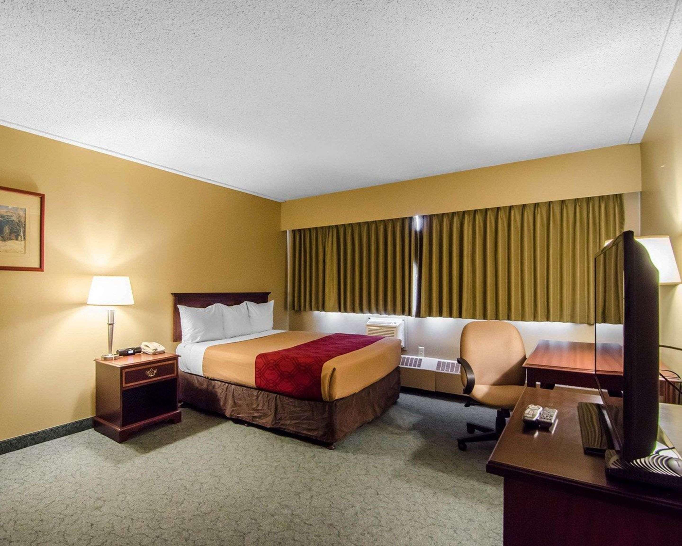 Double Queen Bed Non Smoking