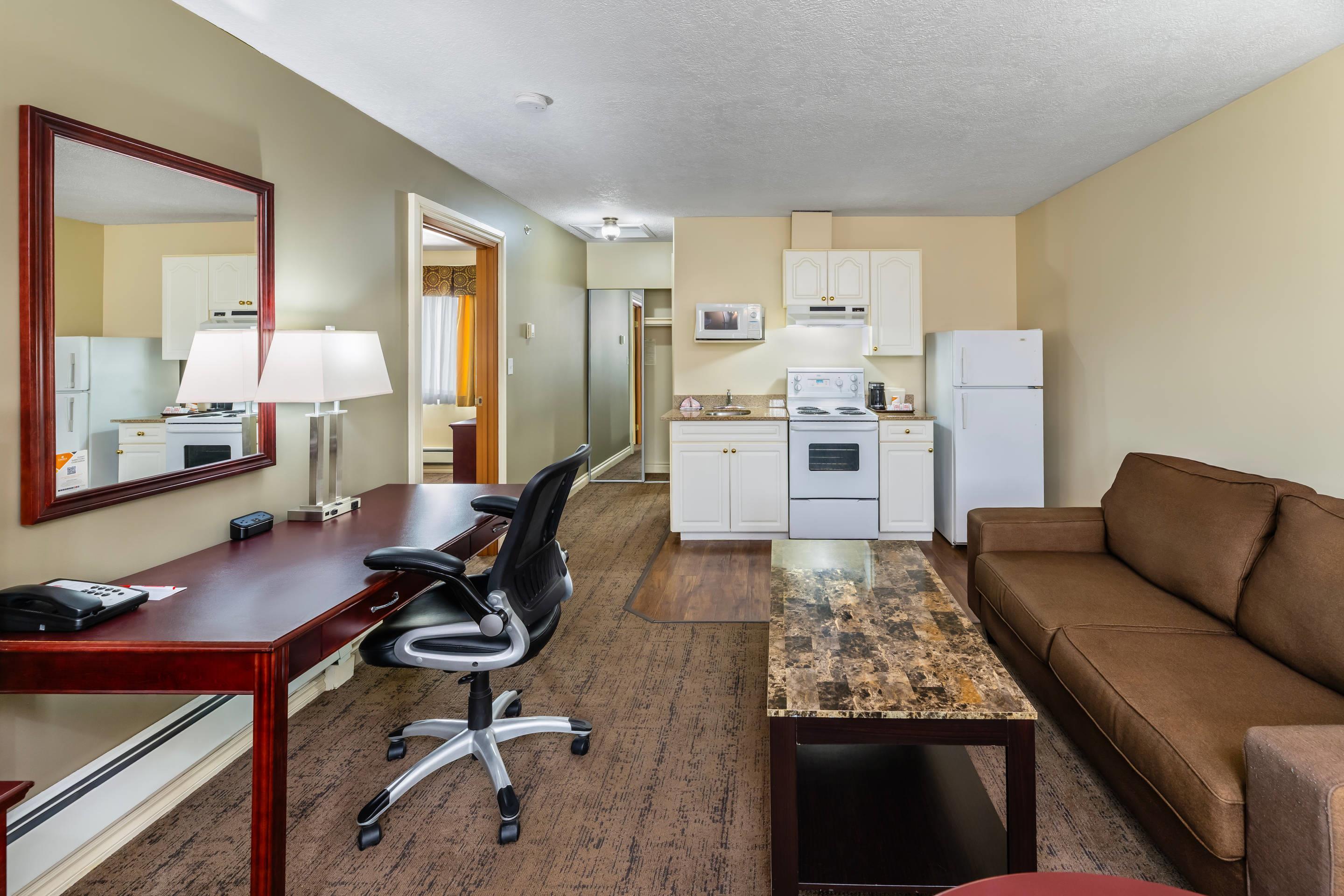 Suite Queen Bed Non Smoking