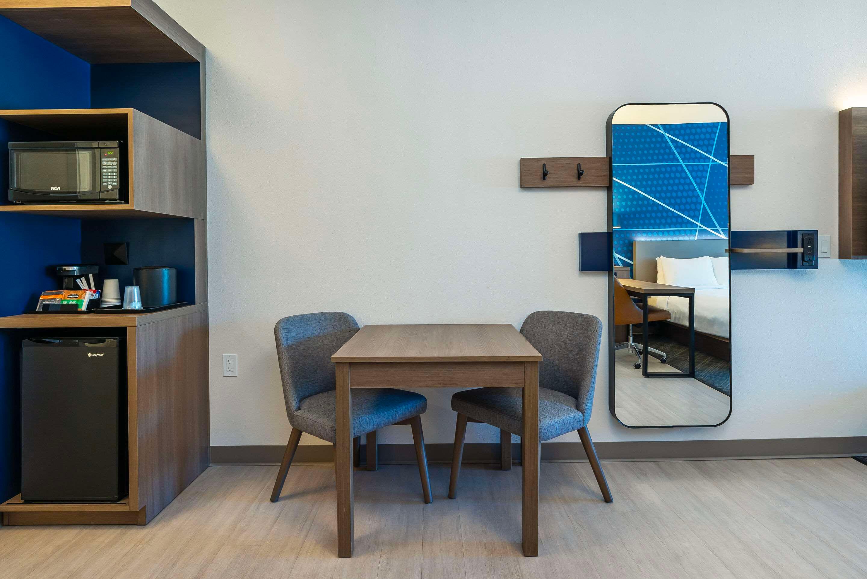 Suite Two Queen Beds Non Smoking