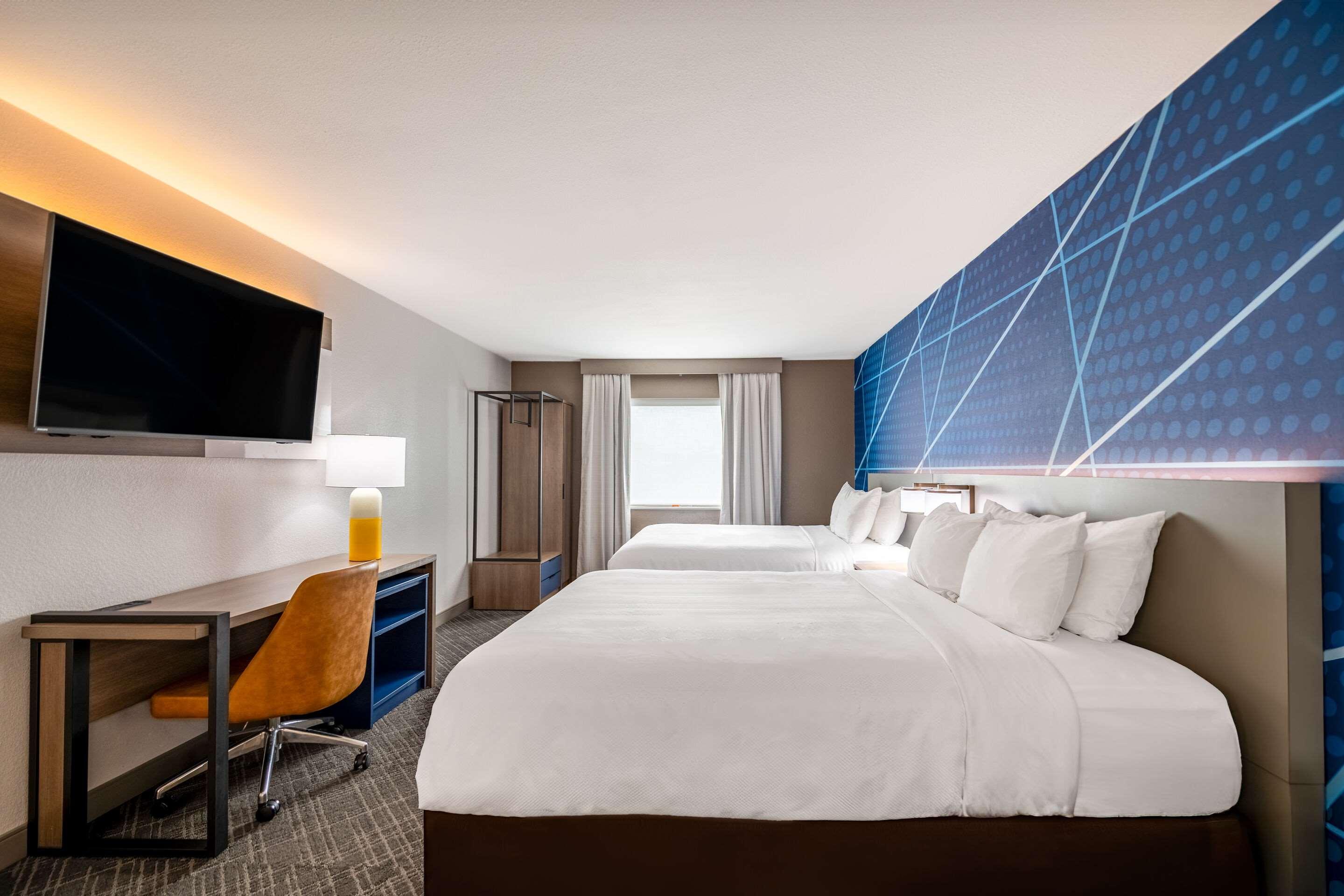 Suite Two Queen Beds Non Smoking