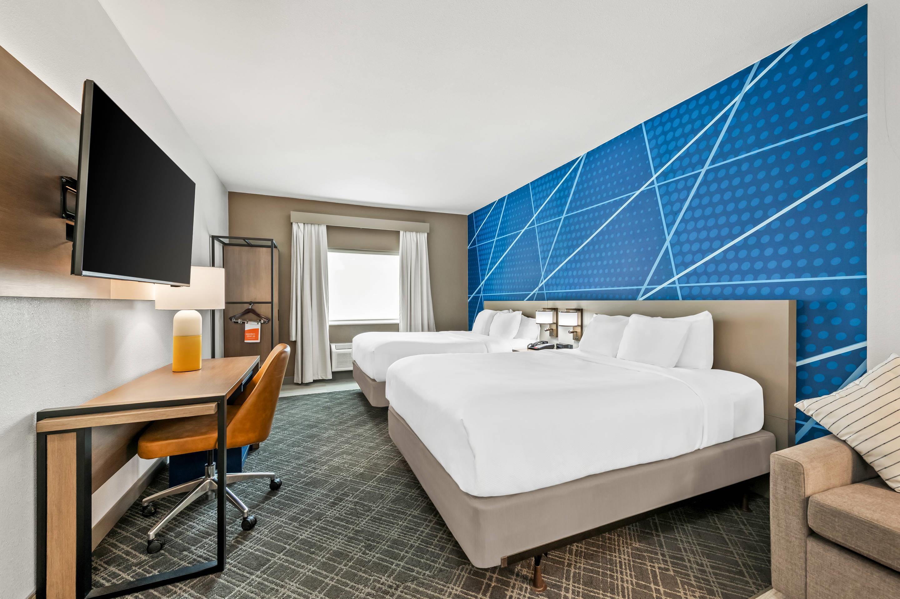 Suite Two Queen Beds