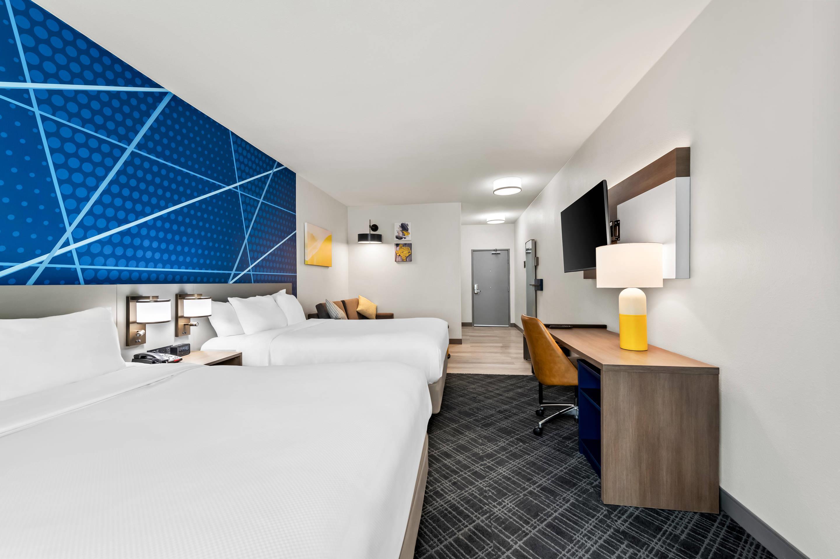 Suite Two Queen Beds