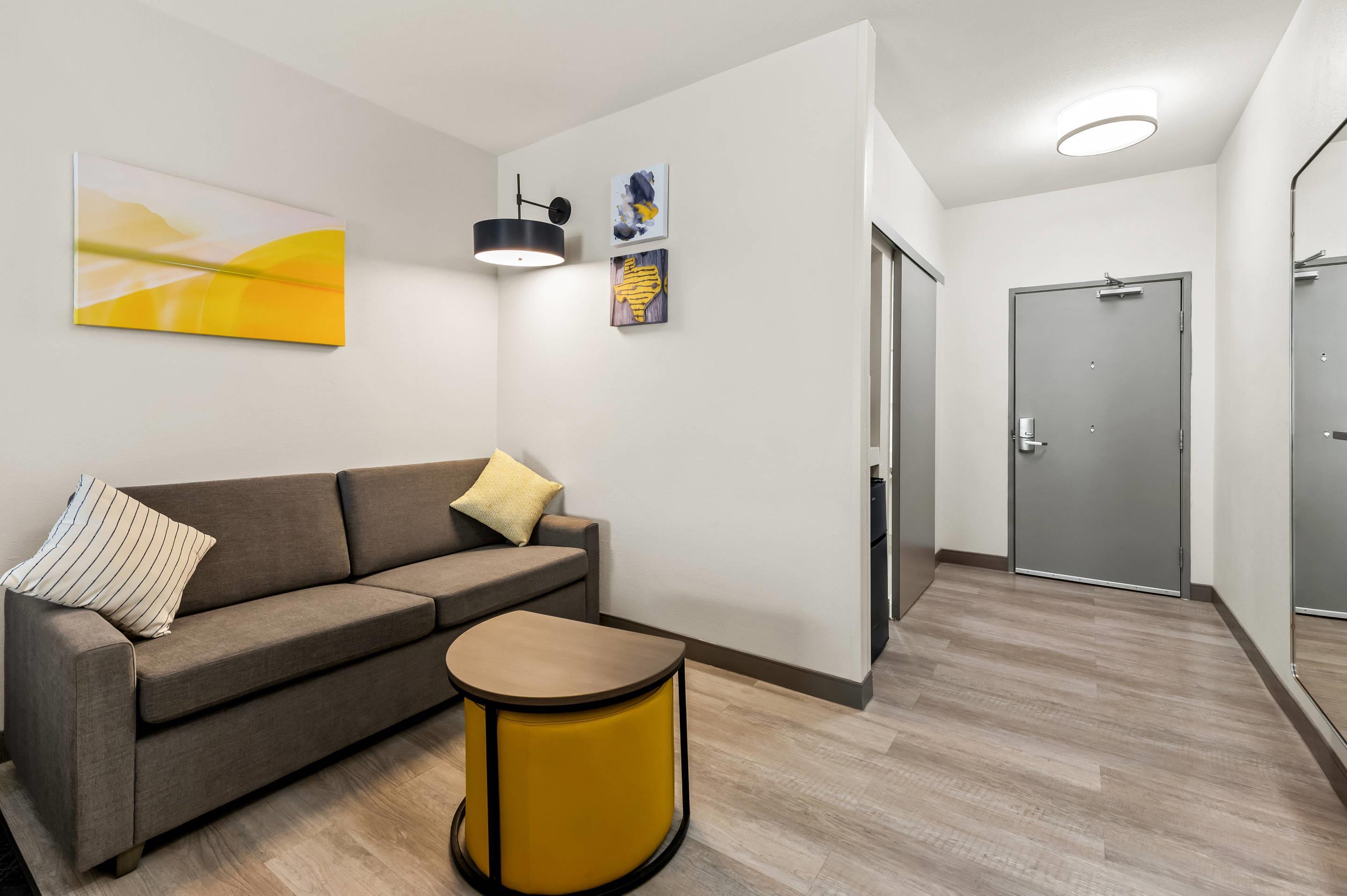 Suite Two Queen Beds