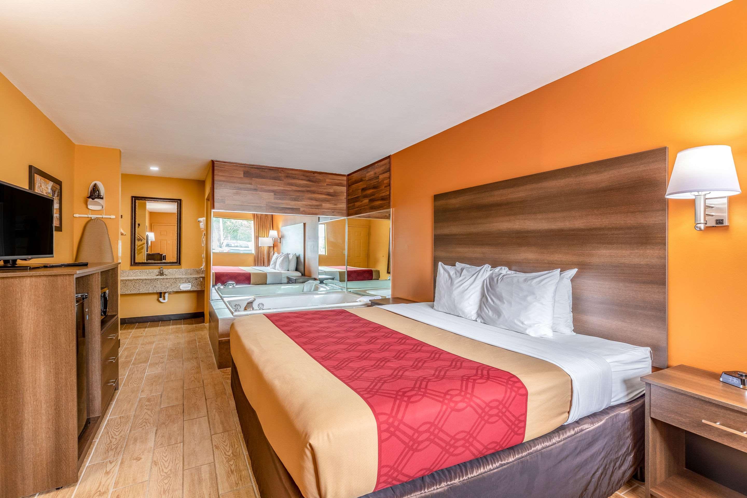 Double King Bed Non Smoking