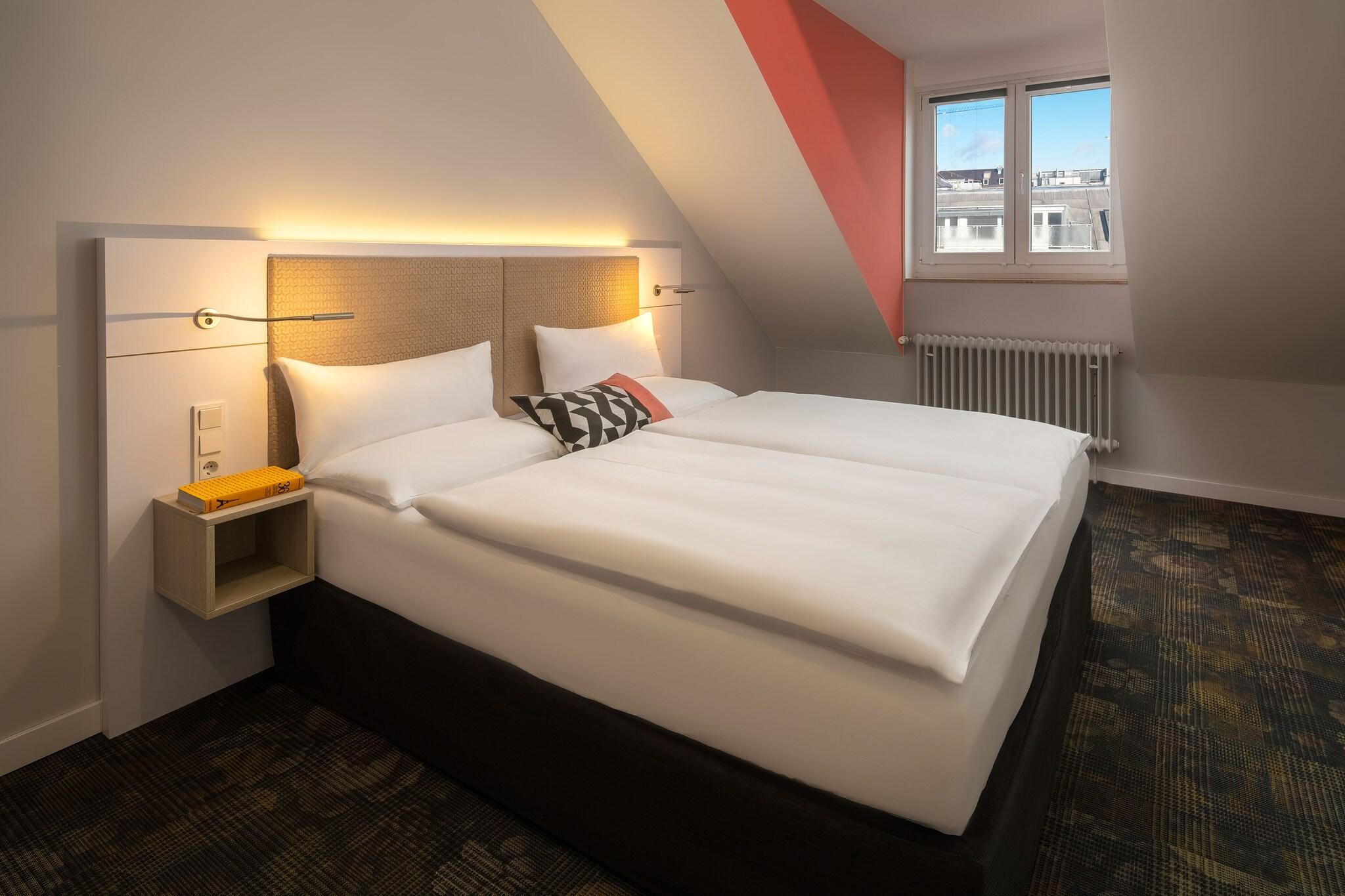 Double Business Queen Bed