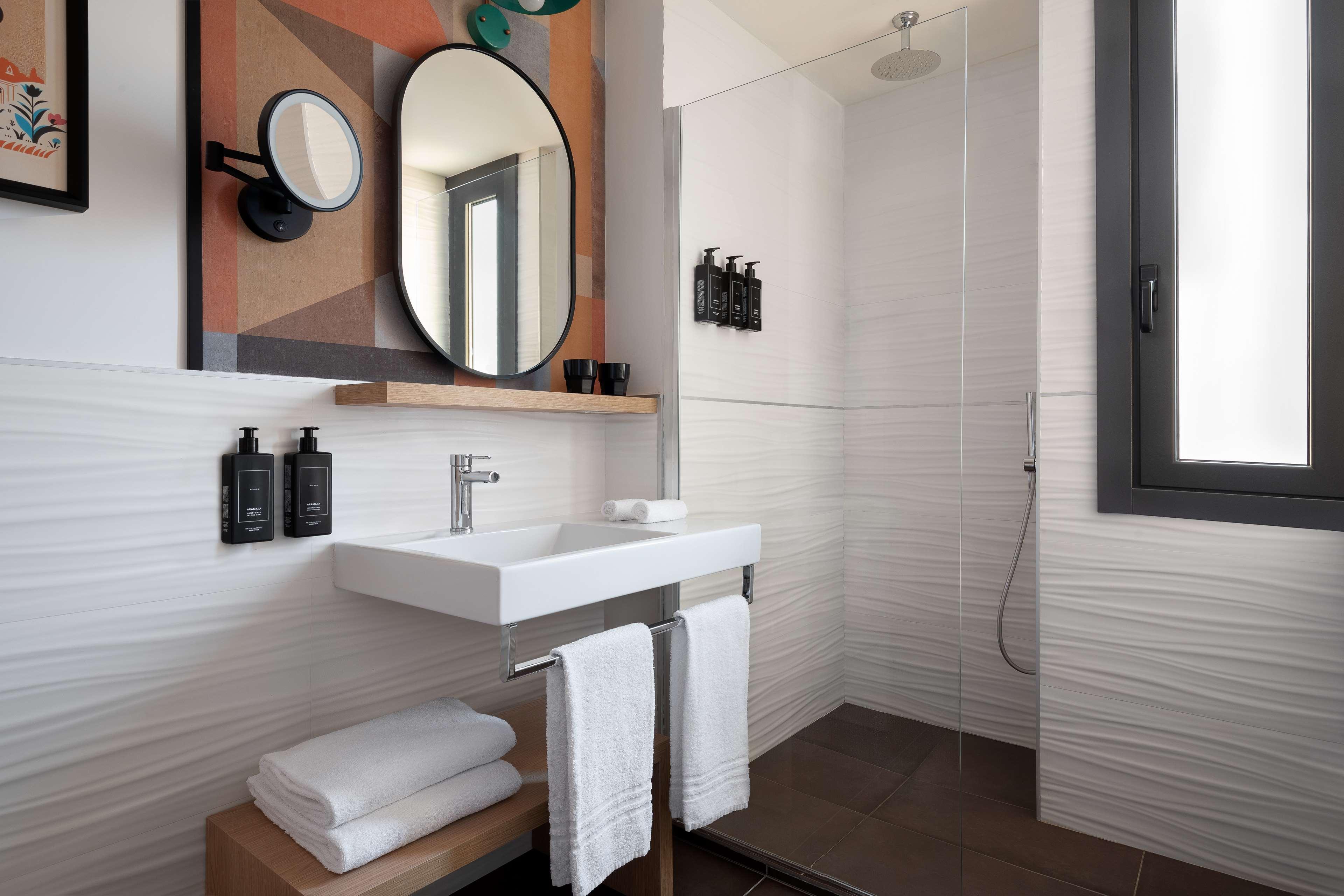 Double or Twin Deluxe