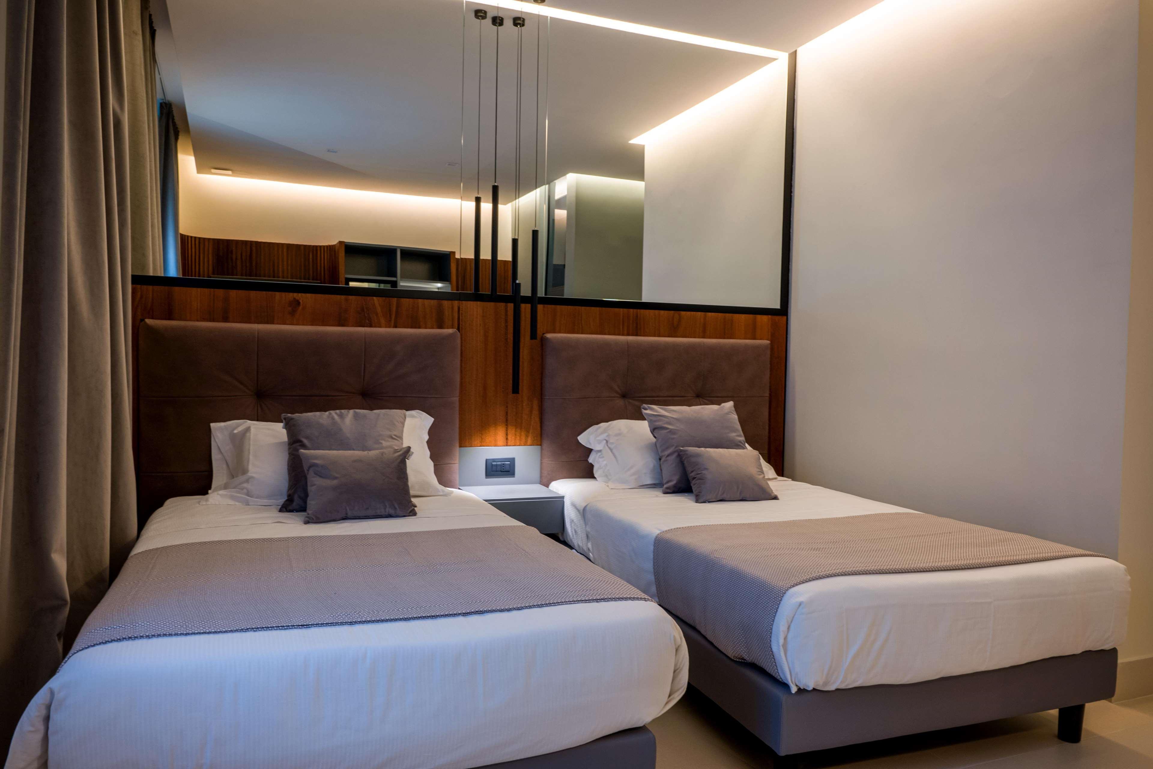 Double Queen Size Bed