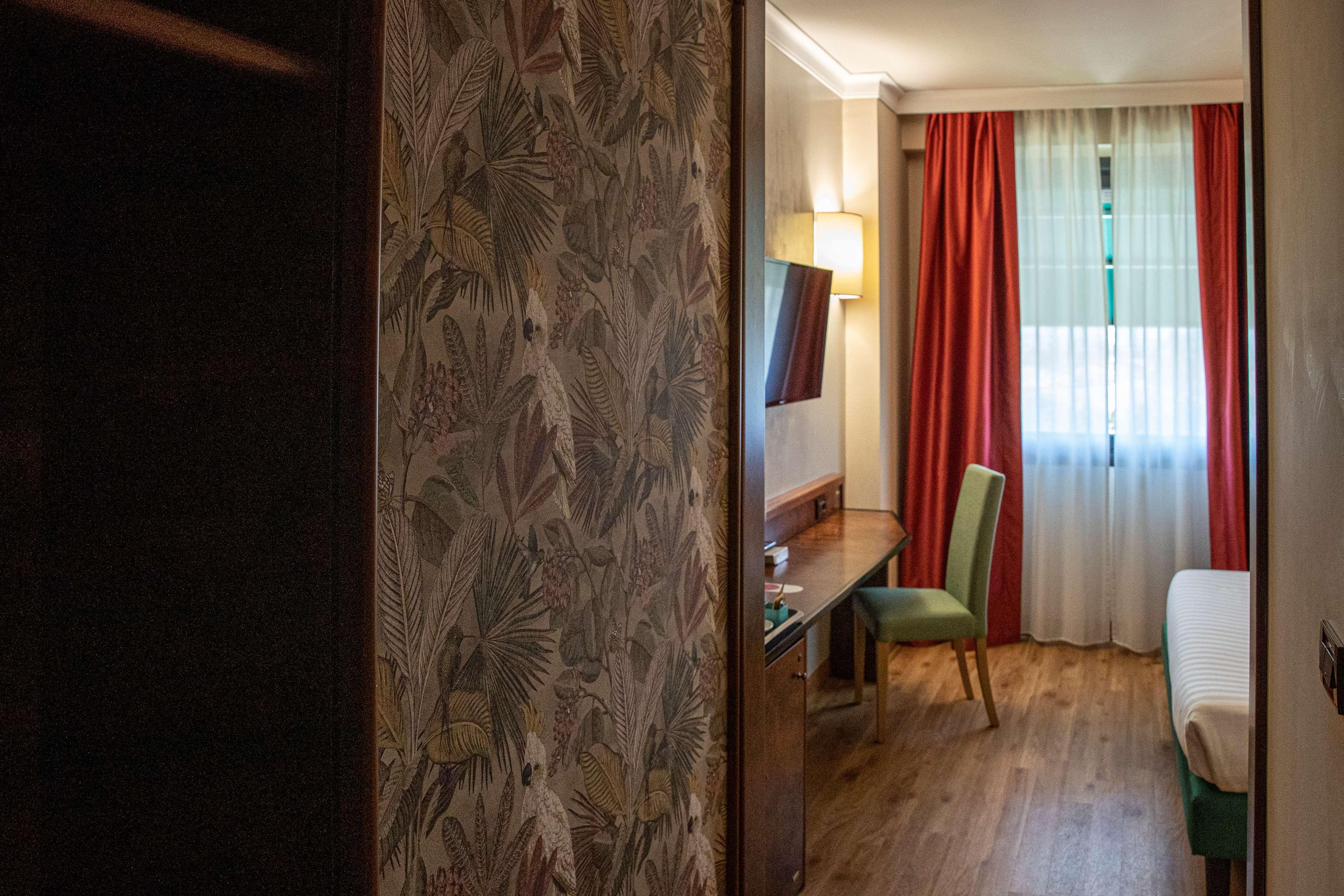 Double Queen Size Bed